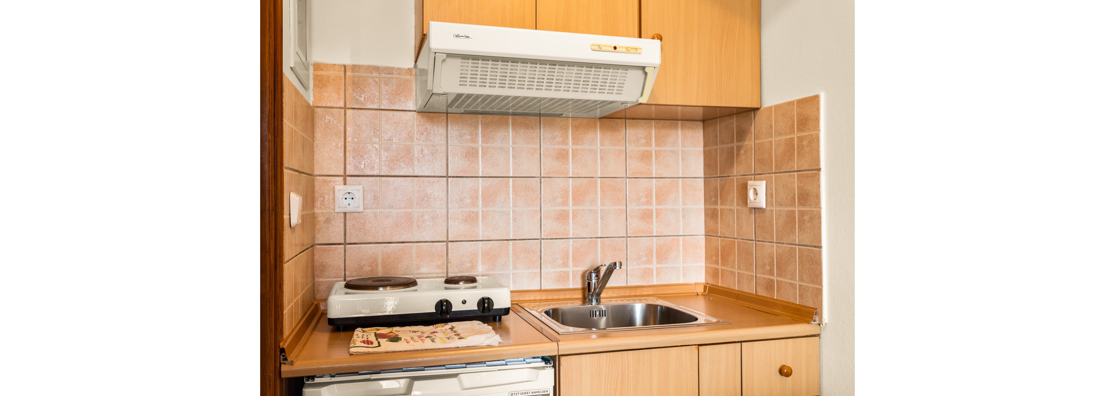 Manivrahos Studios & Apartments