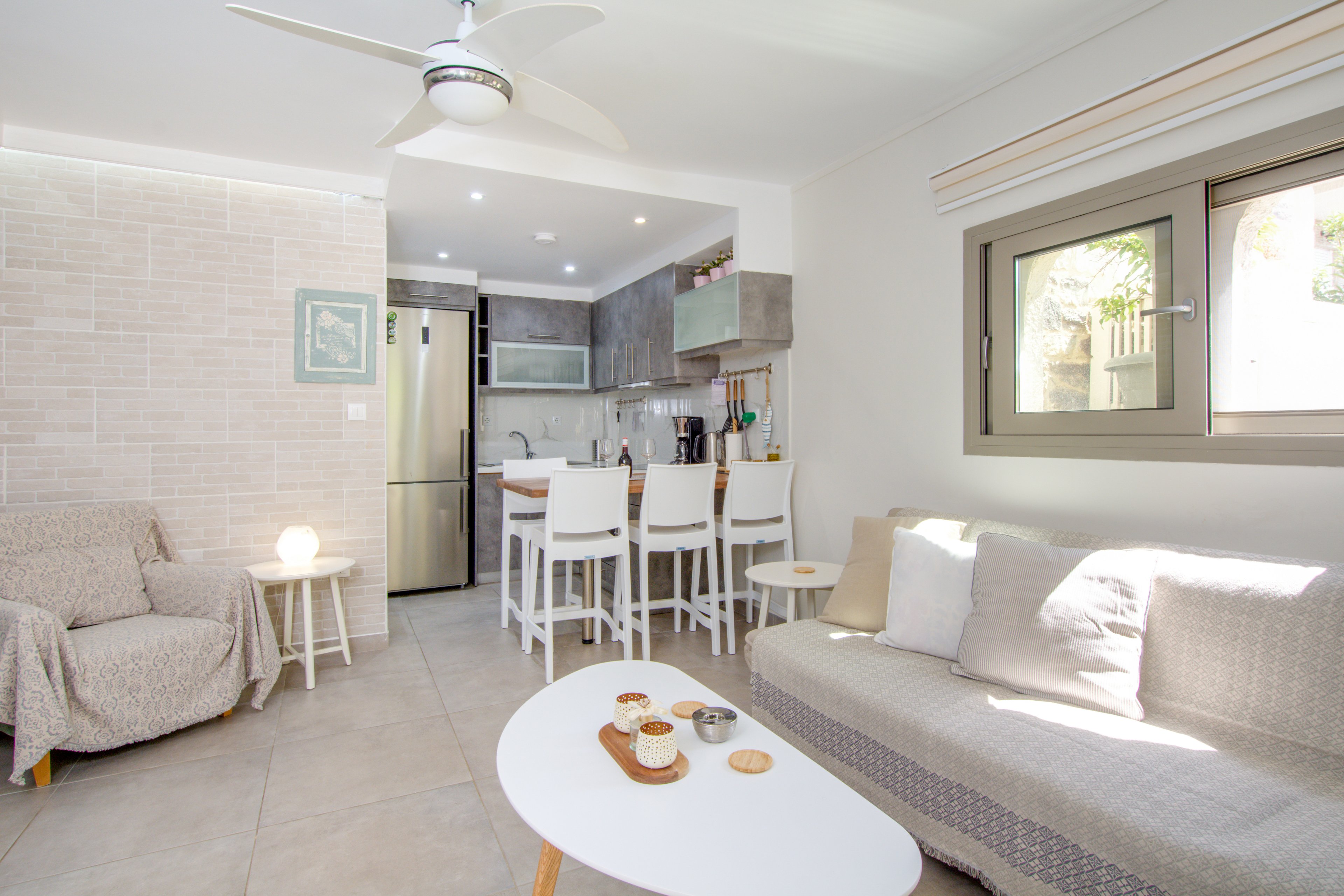 Irida Hotel Apartments