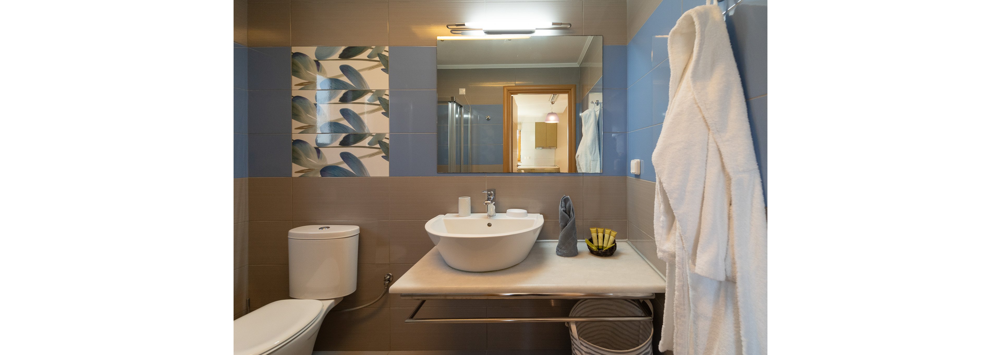 Niriides Villas Hotel