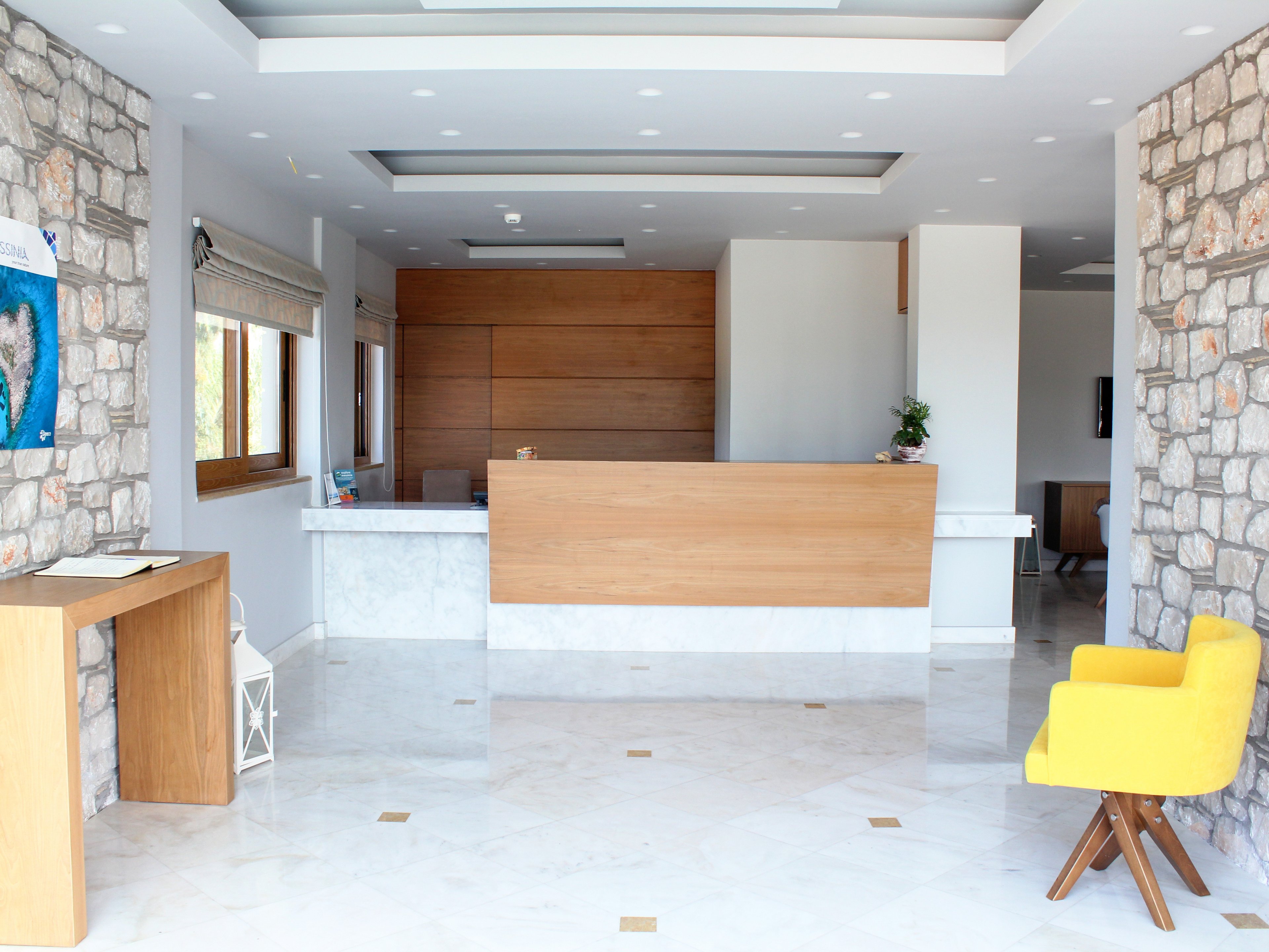 Niriides Villas Hotel