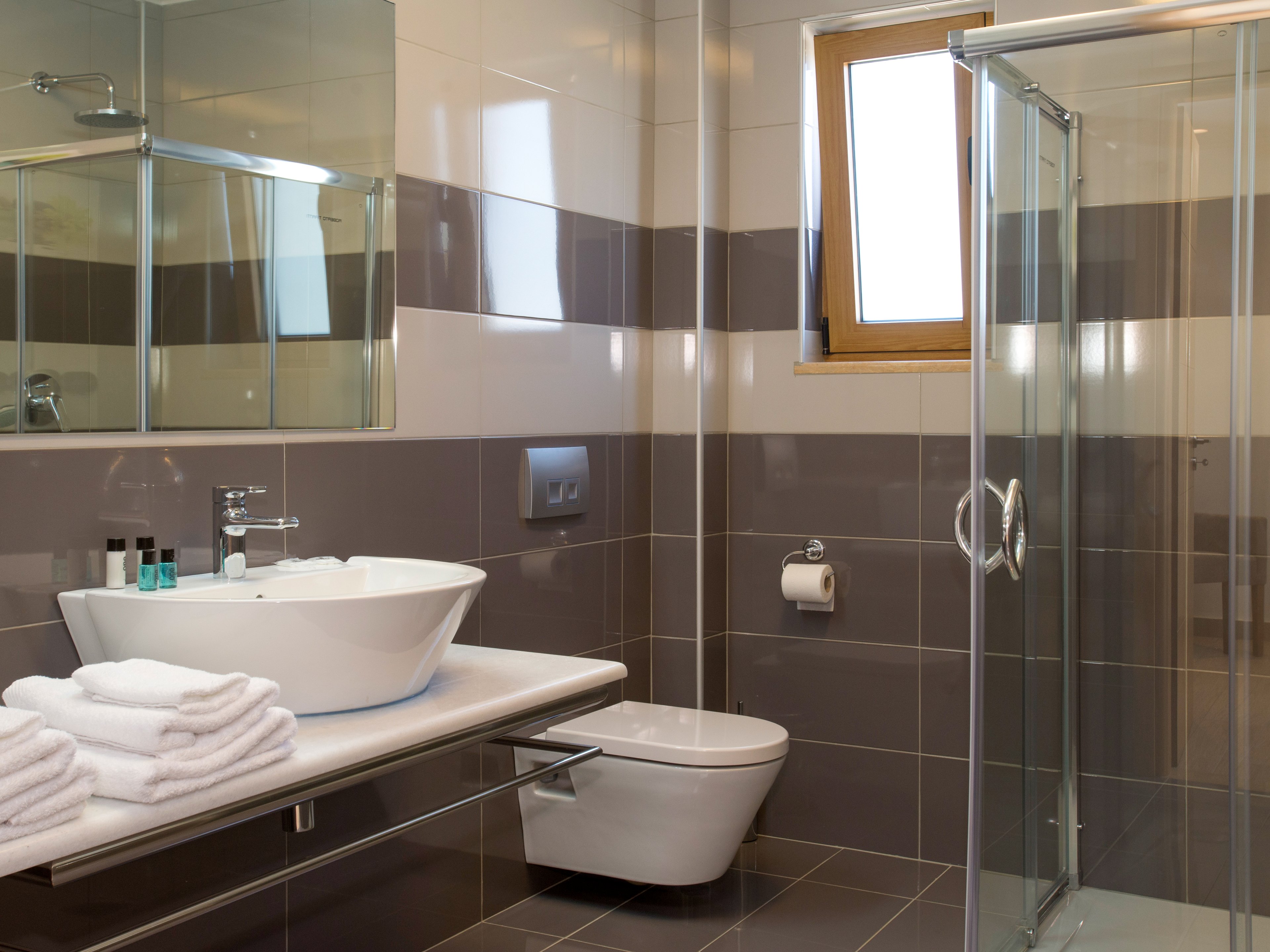 Niriides Villas Hotel