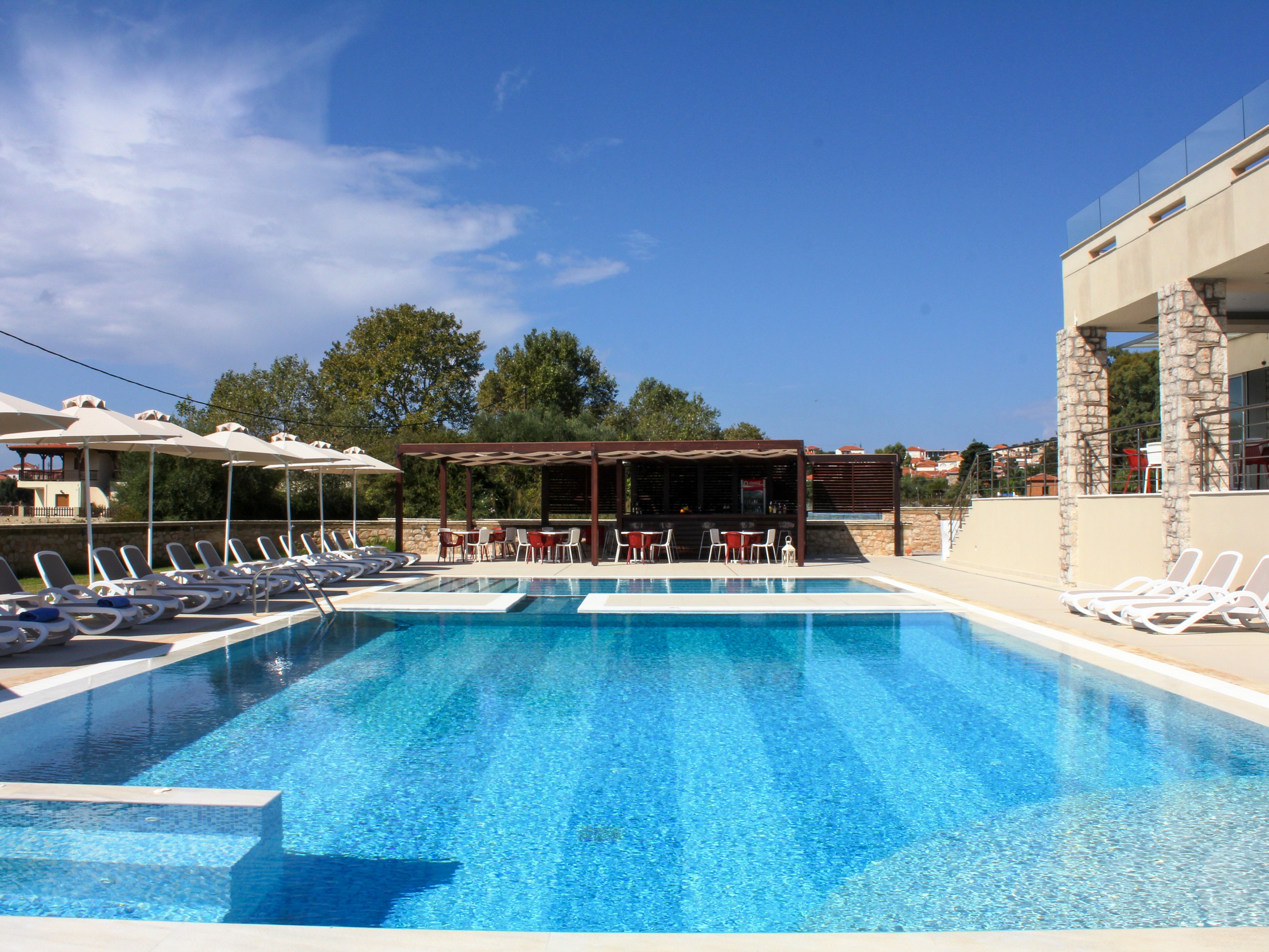Niriides Villas Hotel