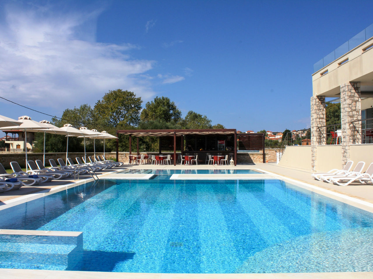 Niriides Villas Hotel