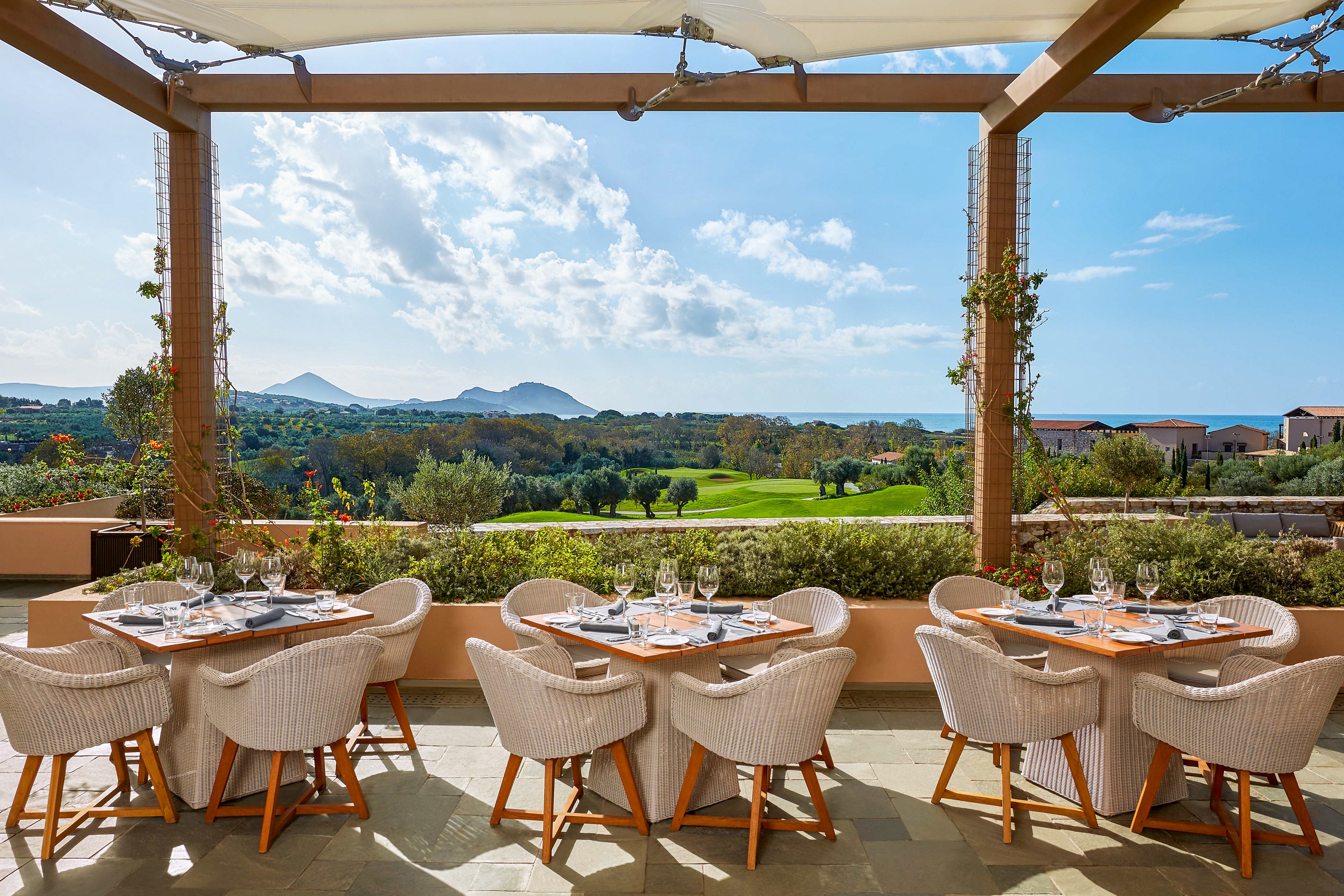 The Romanos a Luxury Collection Resort