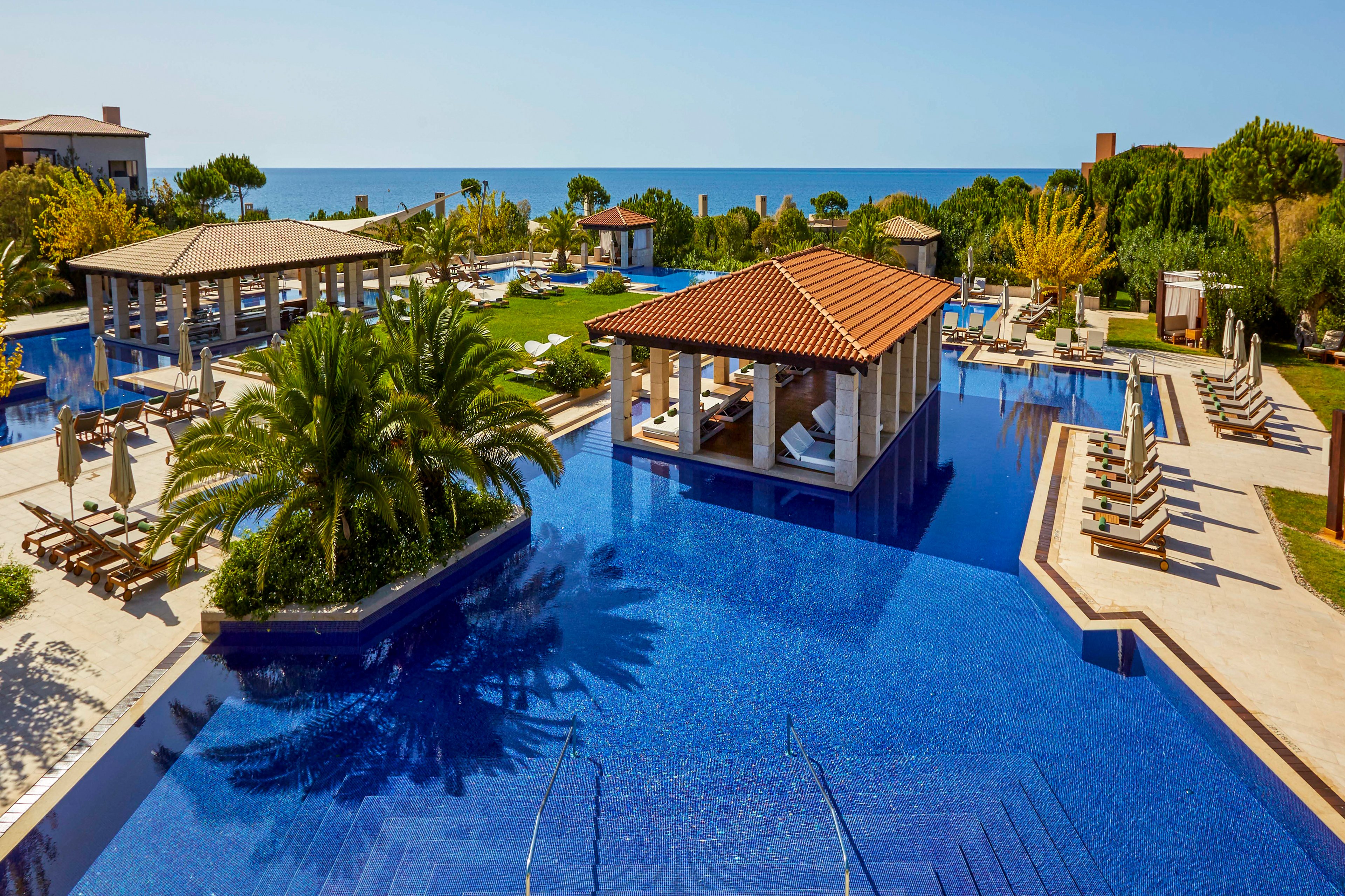 The Romanos a Luxury Collection Resort