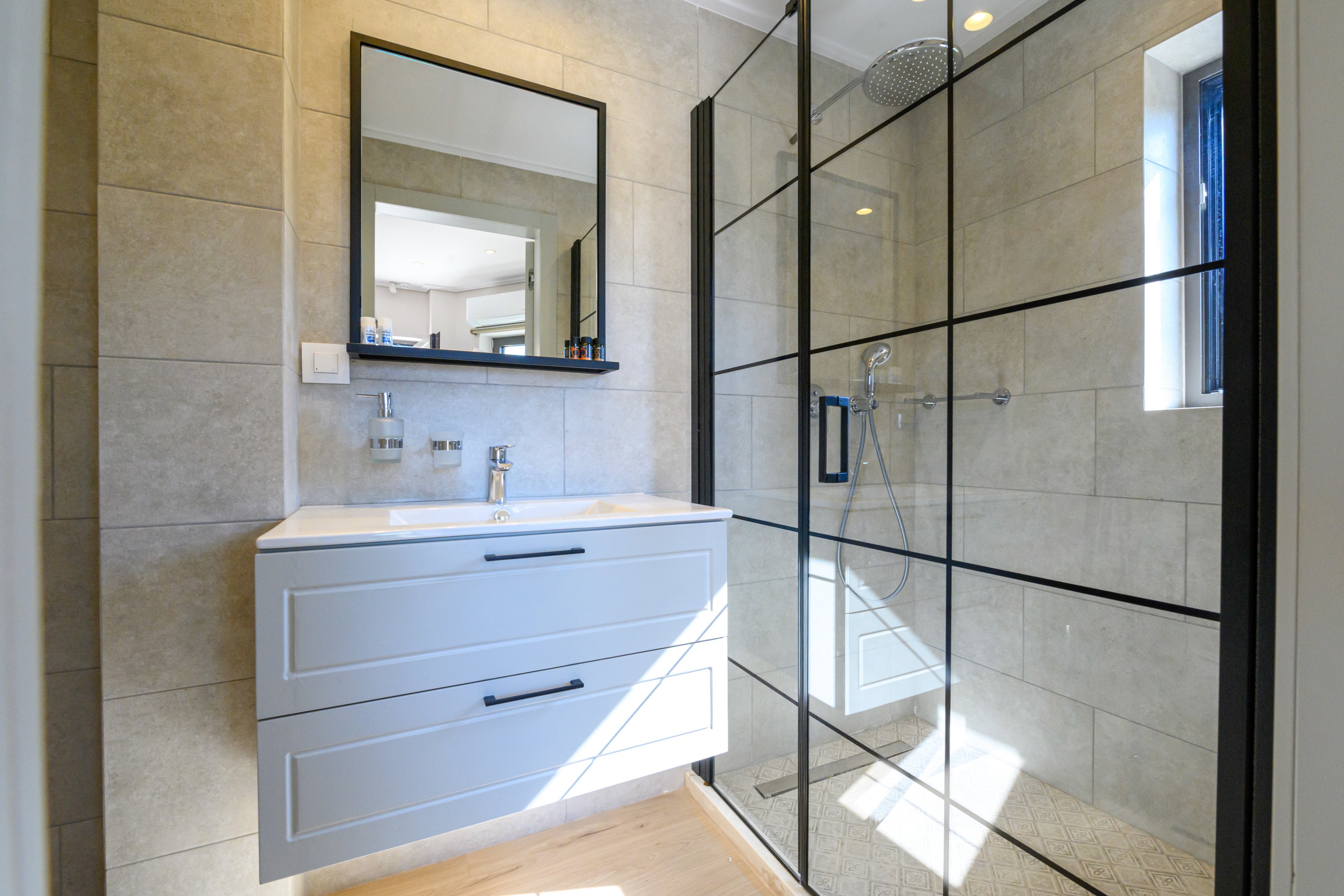 Kannas Mani Luxury Suites