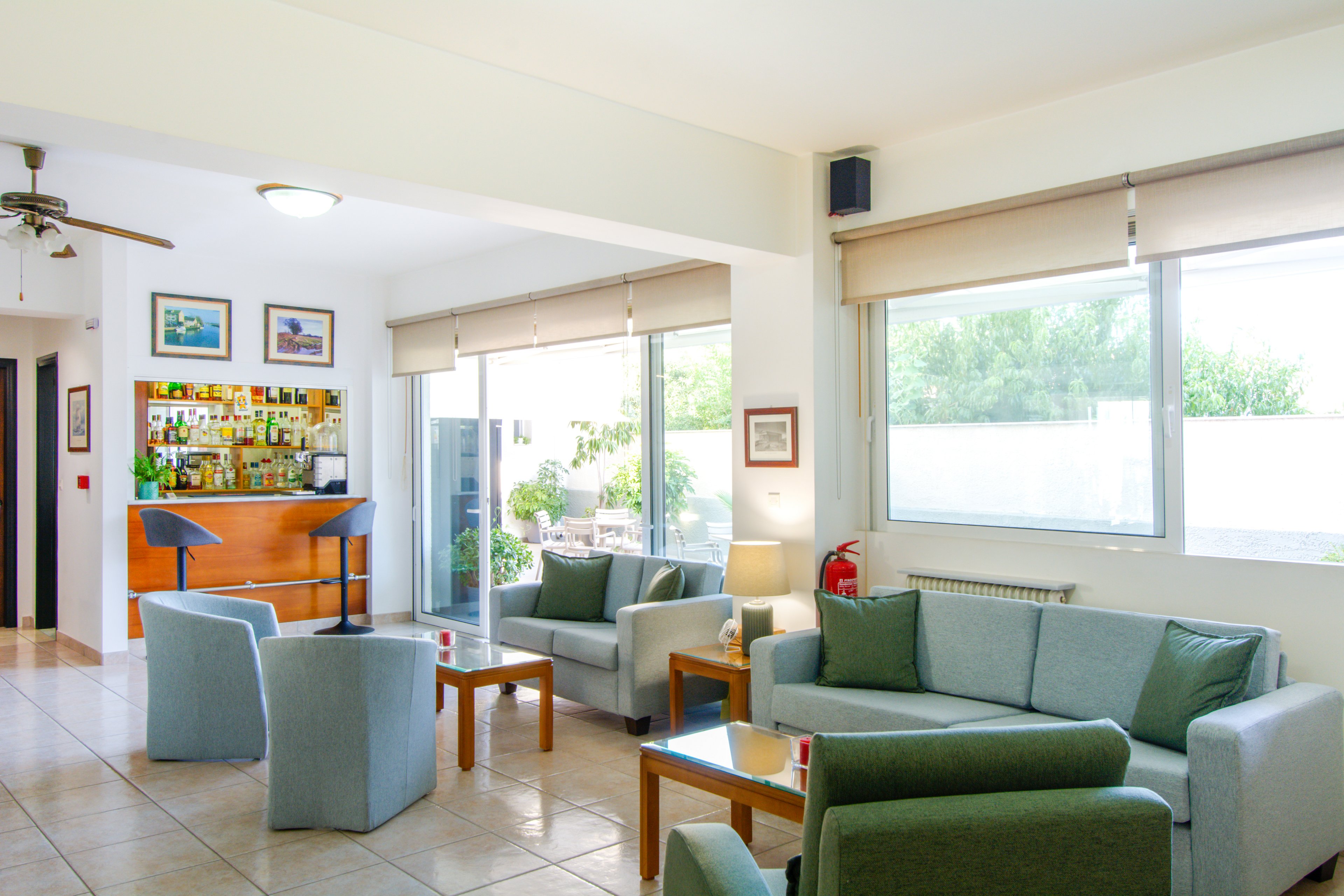 Villa Kosta Hotel & Apartments