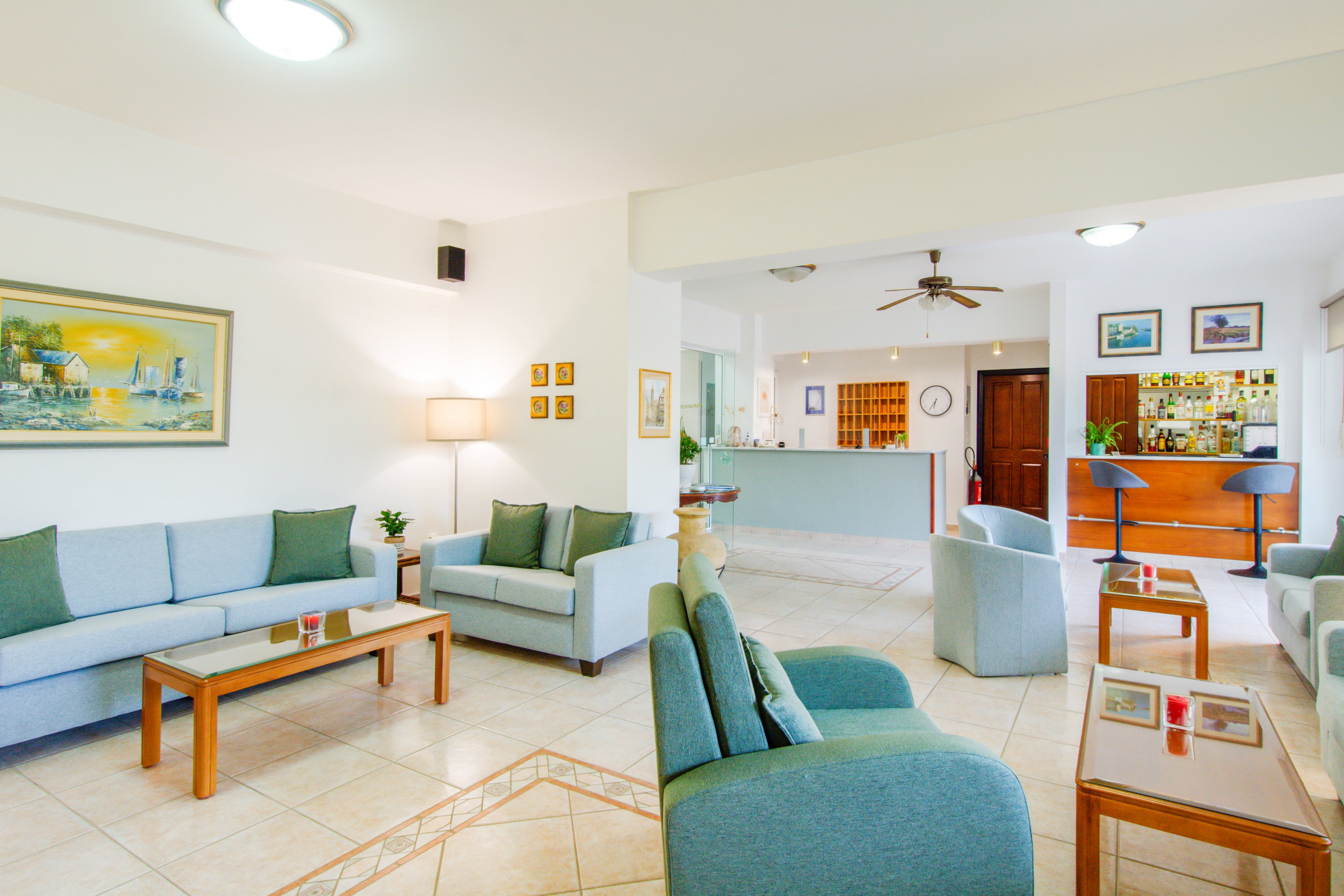 Villa Kosta Hotel & Apartments