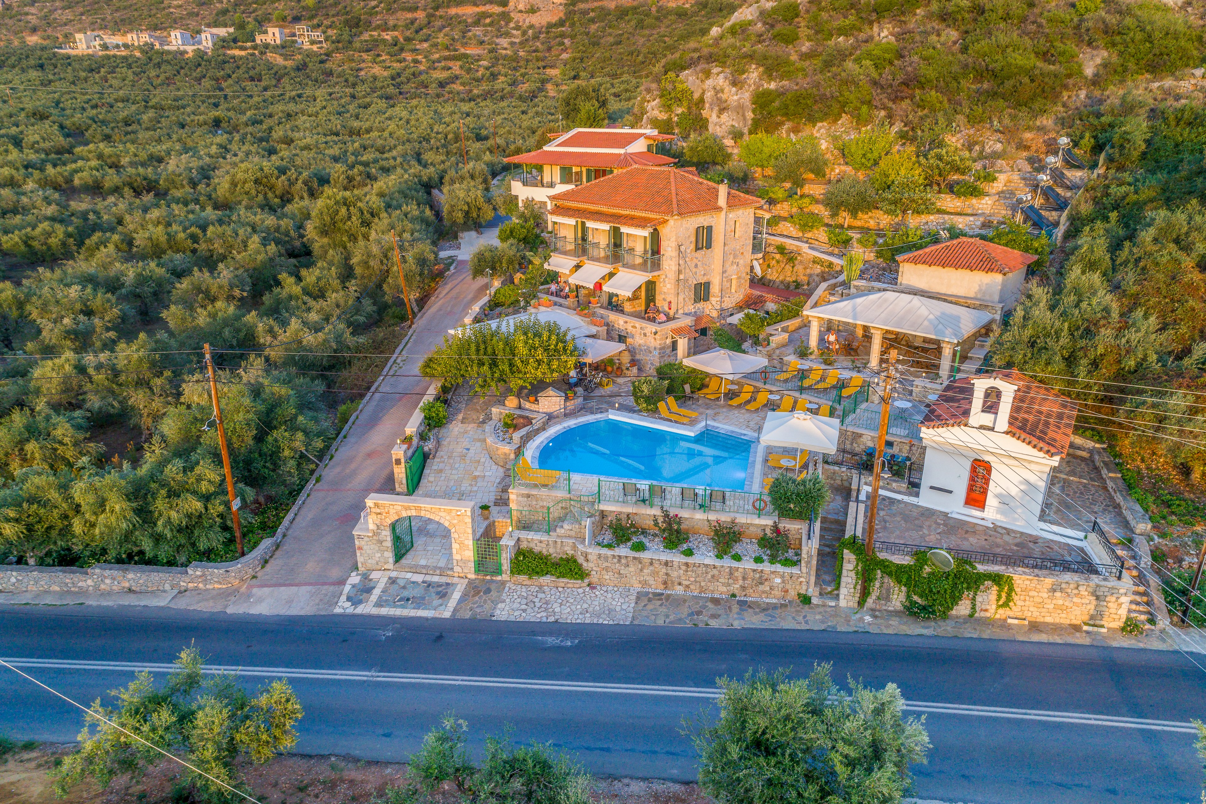 Palataki Apartments and Studios