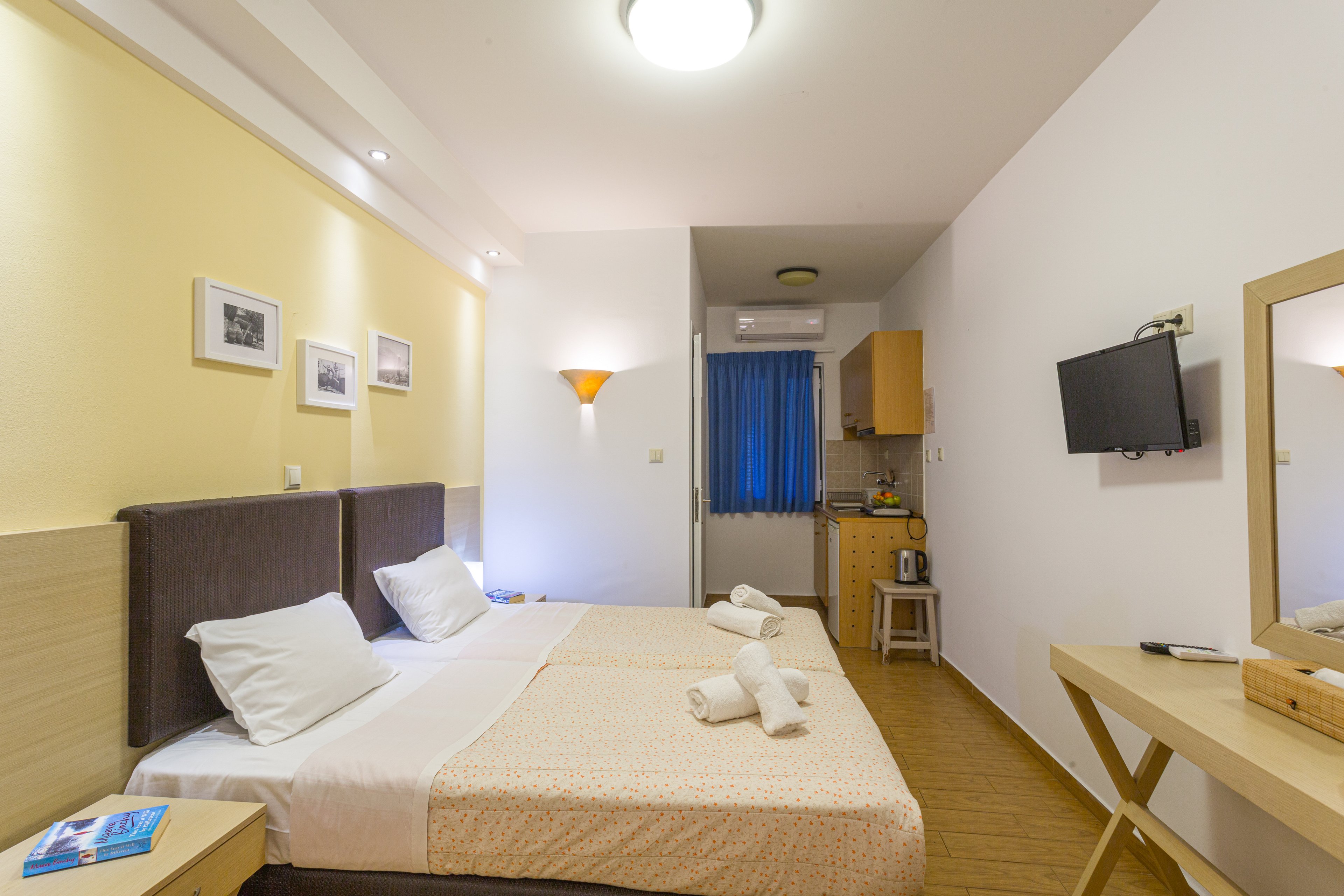 Palataki Apartments and Studios