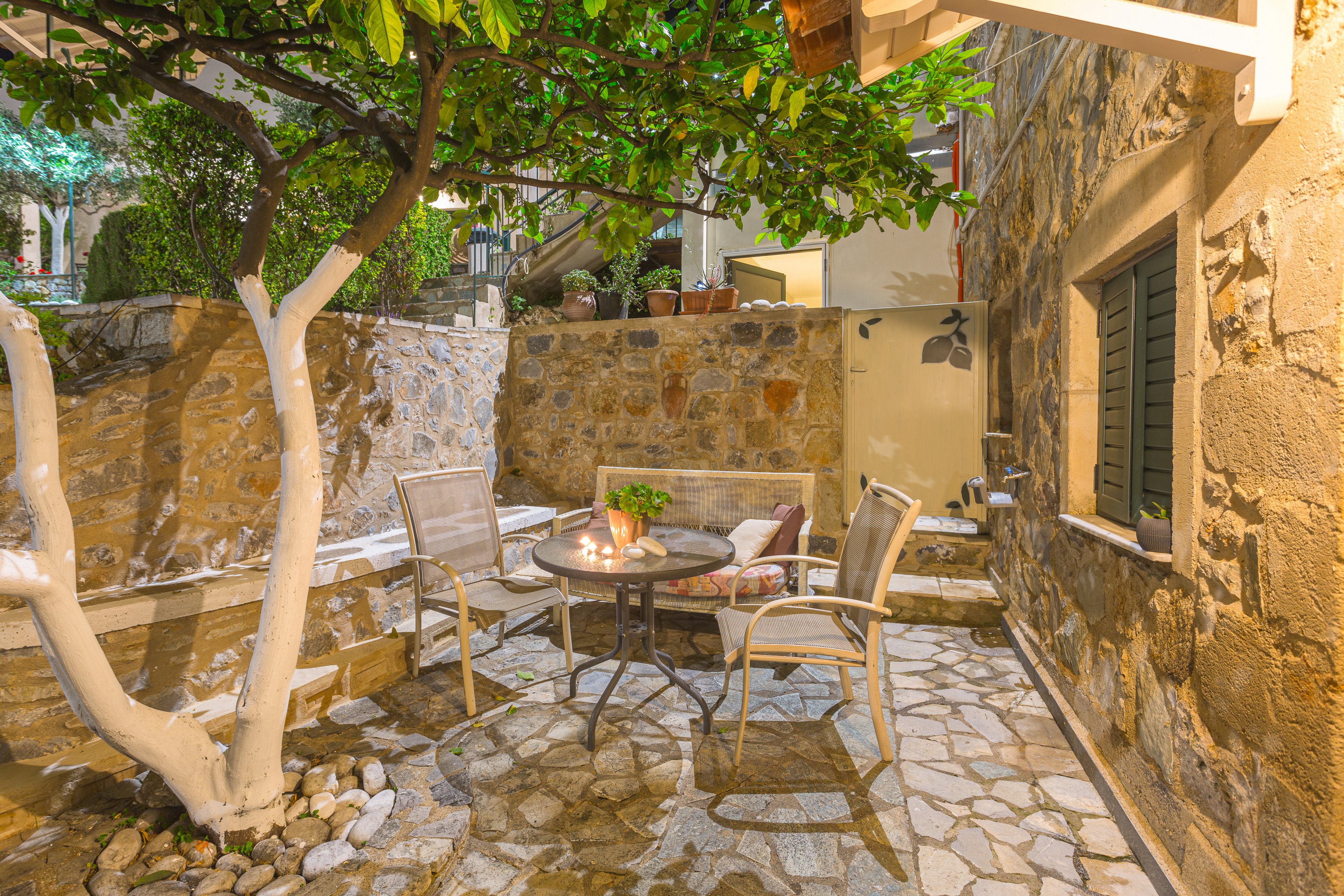 Palataki Apartments and Studios