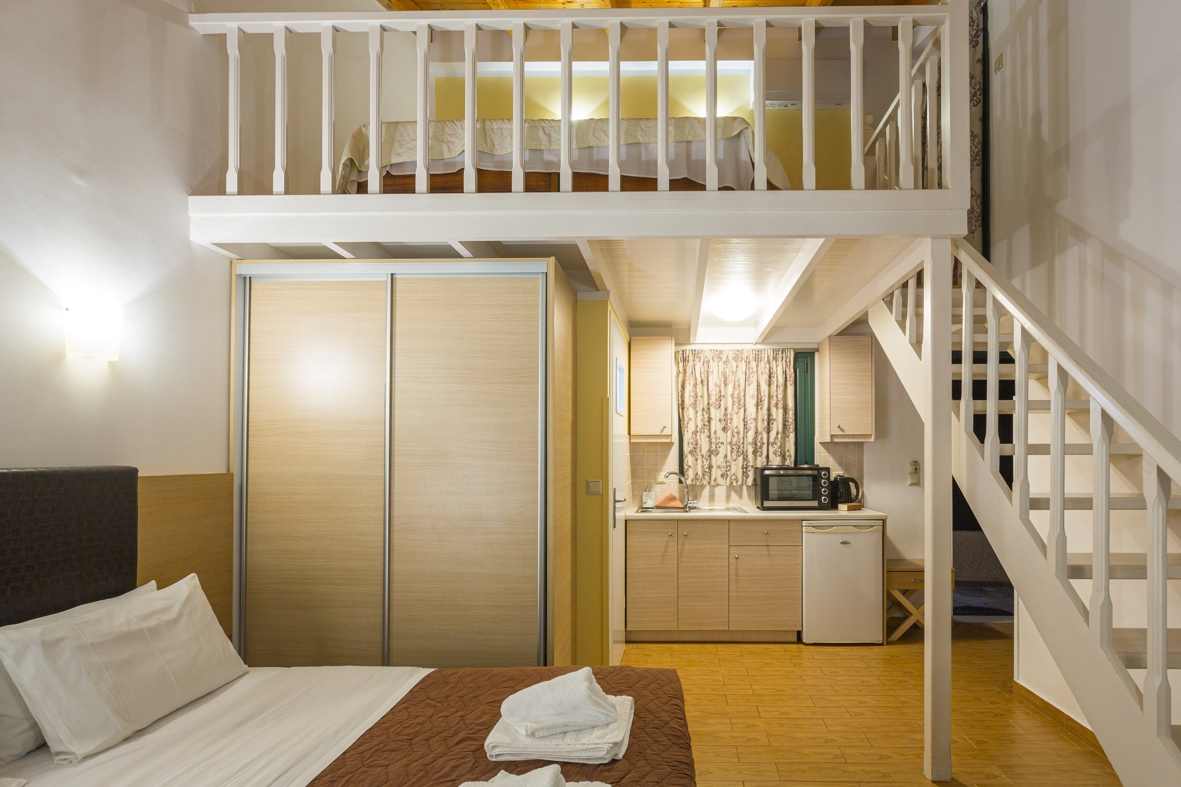 Palataki Apartments and Studios