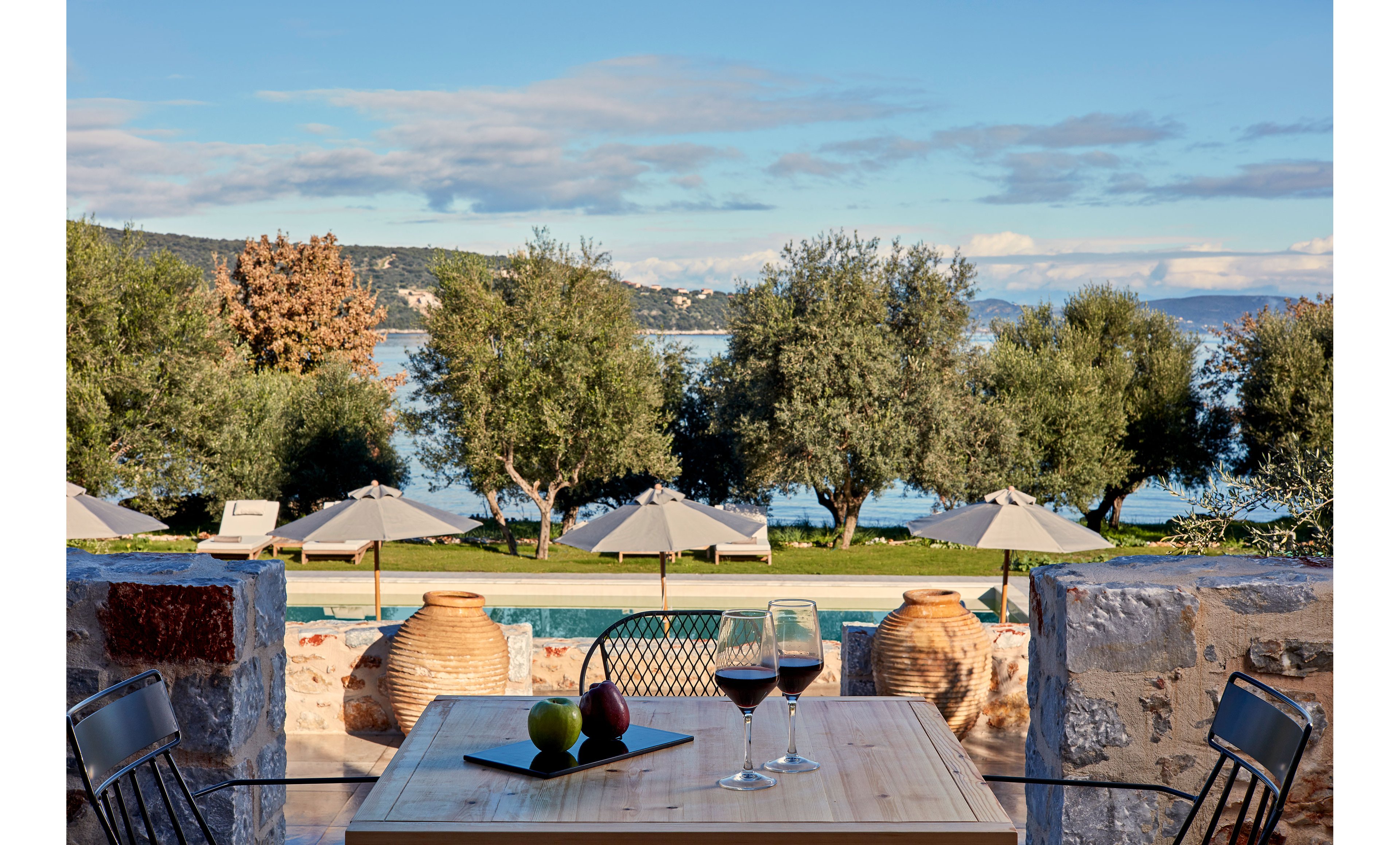 100 Rizes Luxury Sea Side Resort