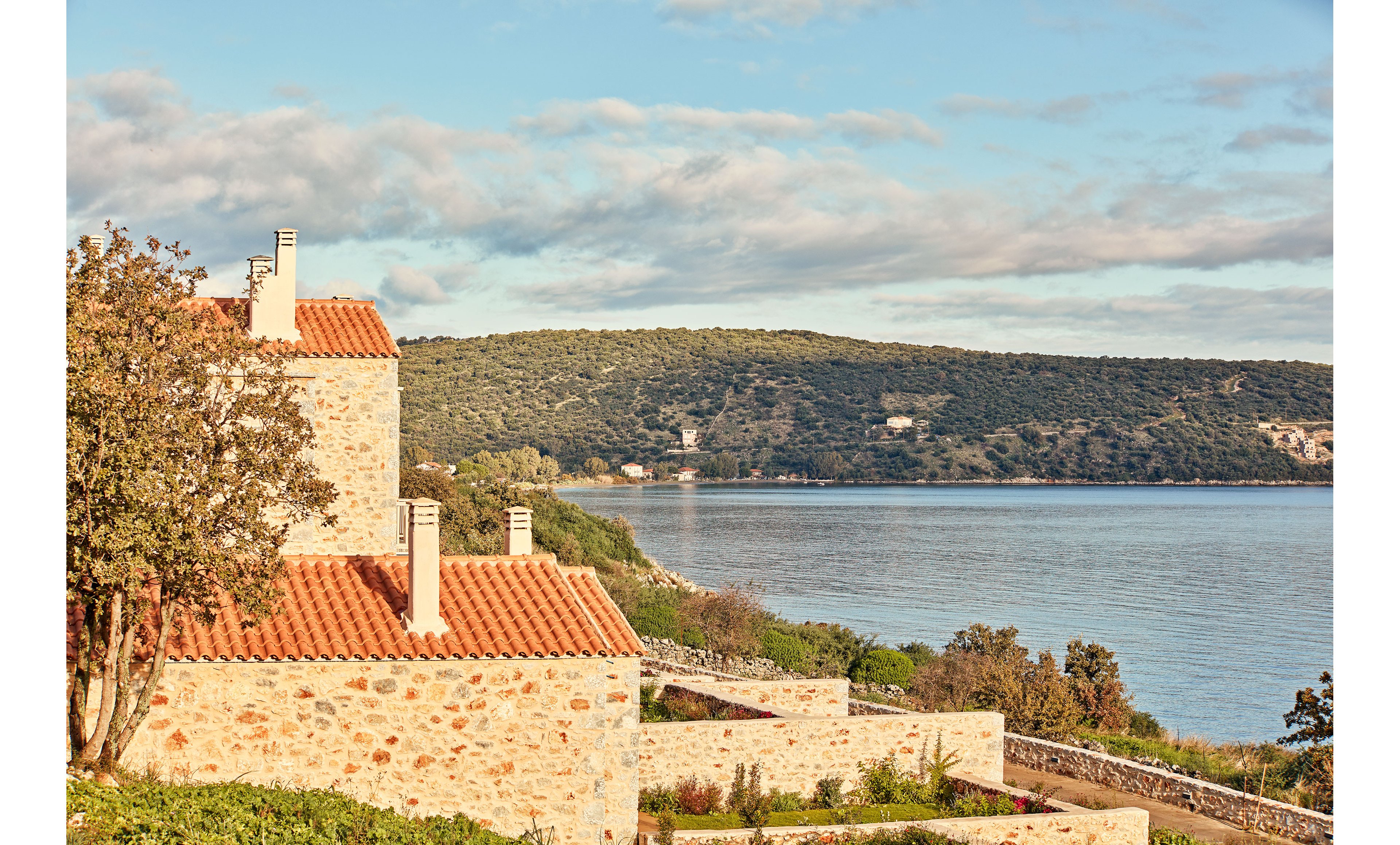 100 Rizes Luxury Sea Side Resort