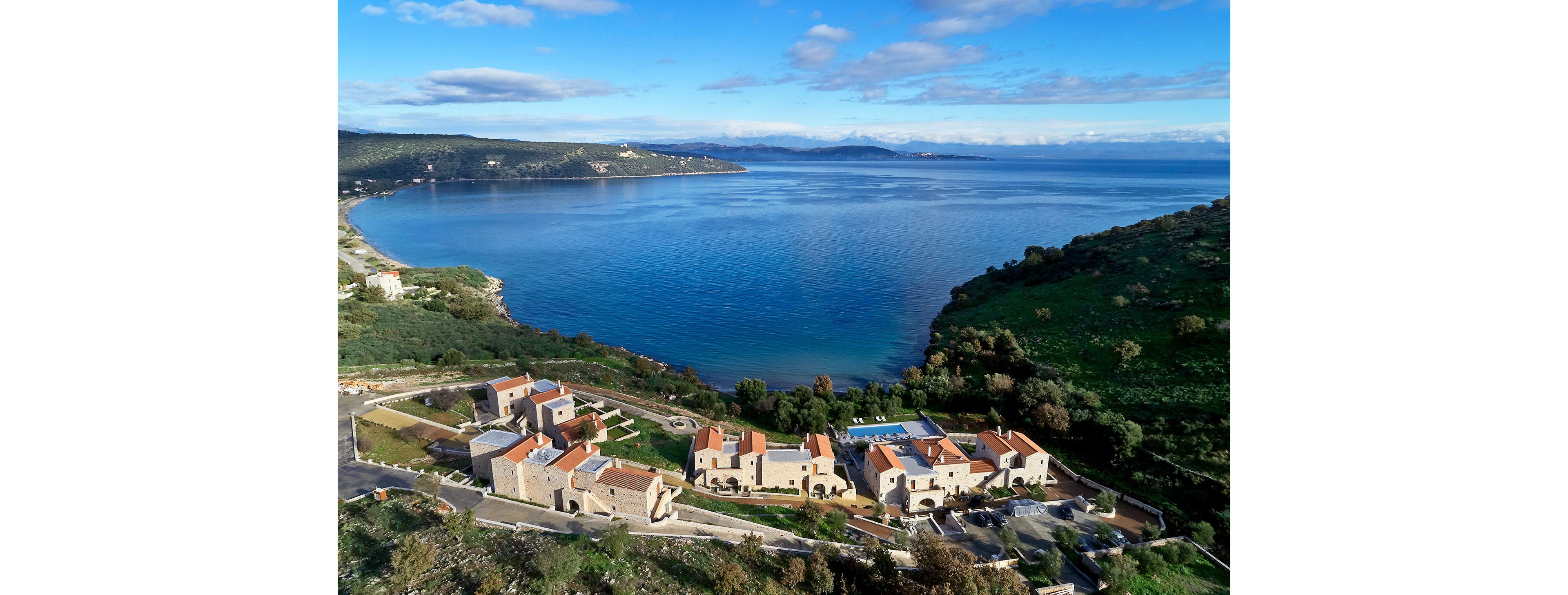 100 Rizes Luxury Sea Side Resort