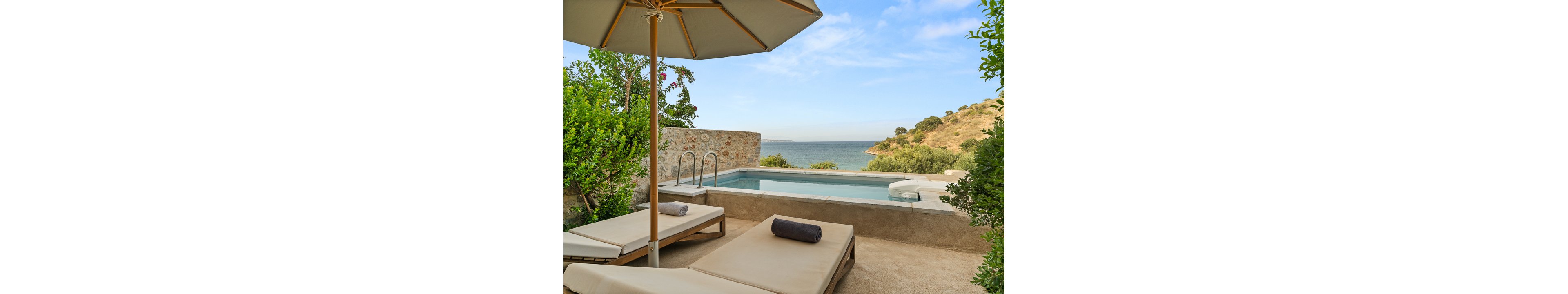 100 Rizes Luxury Sea Side Resort