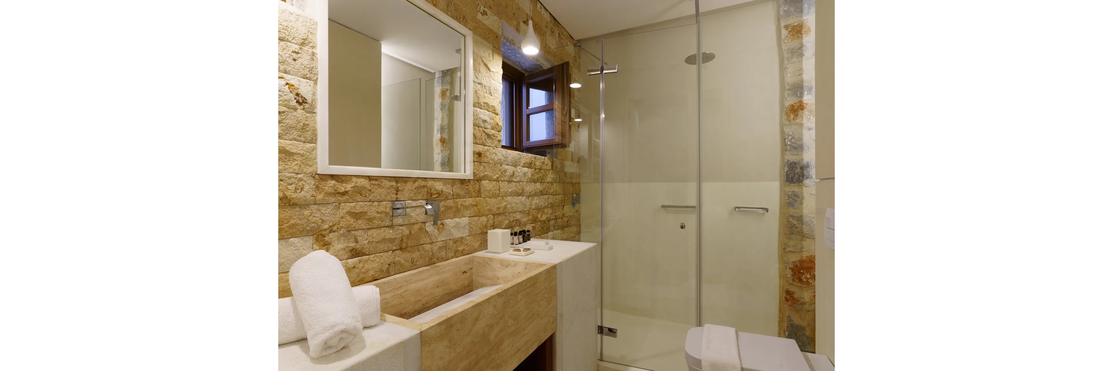 100 Rizes Luxury Sea Side Resort