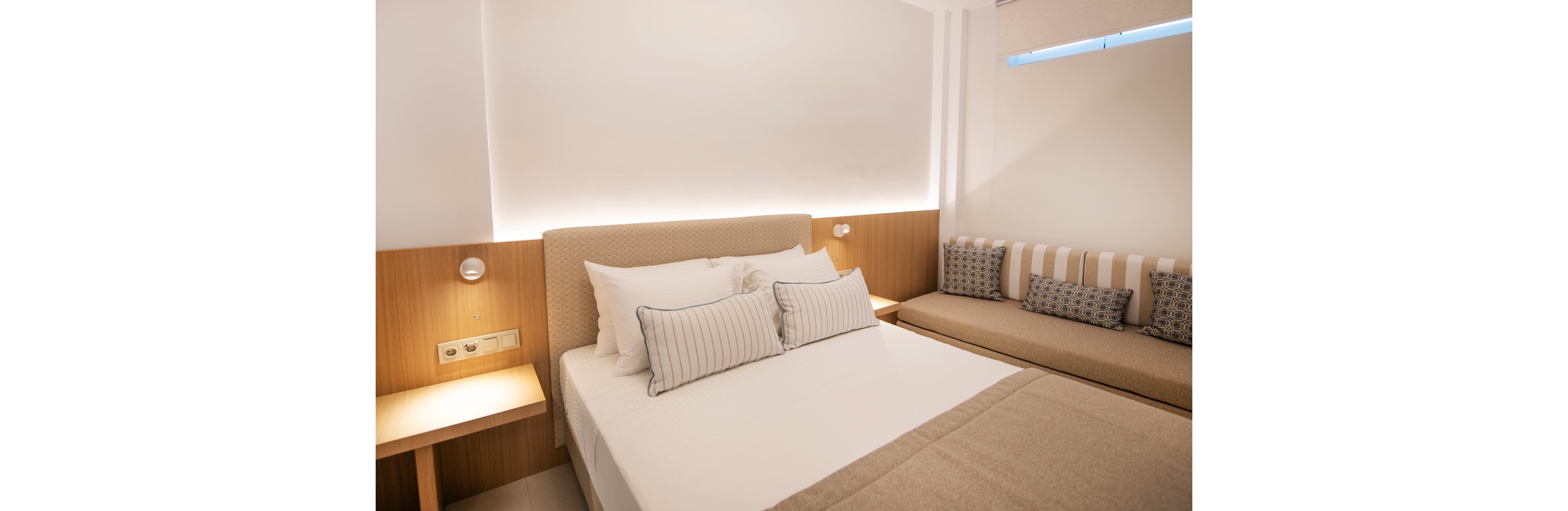 Kyparissia Diamond Suites