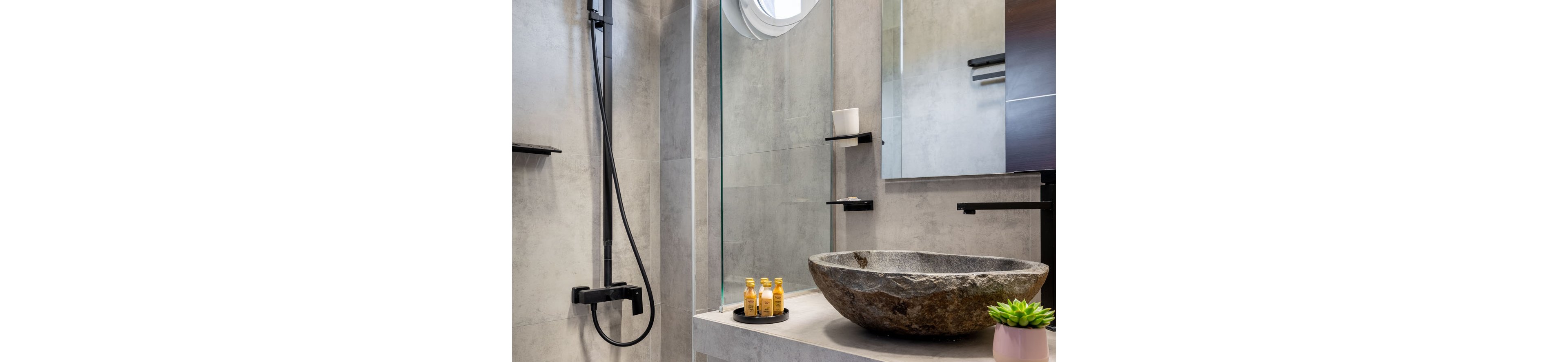 Kyparissia Diamond Suites