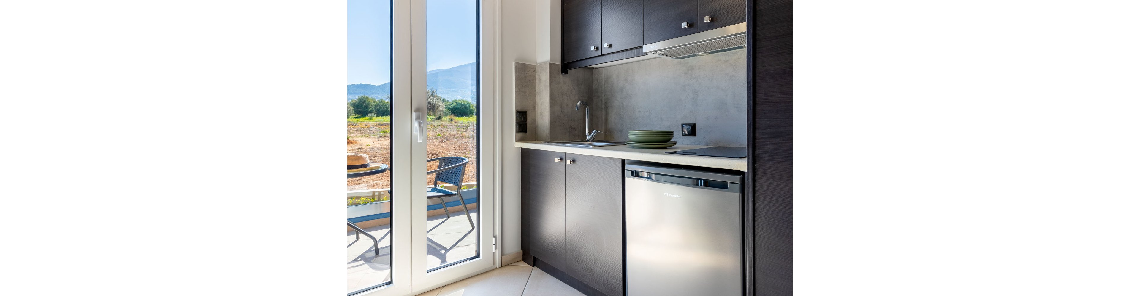 Kyparissia Diamond Suites