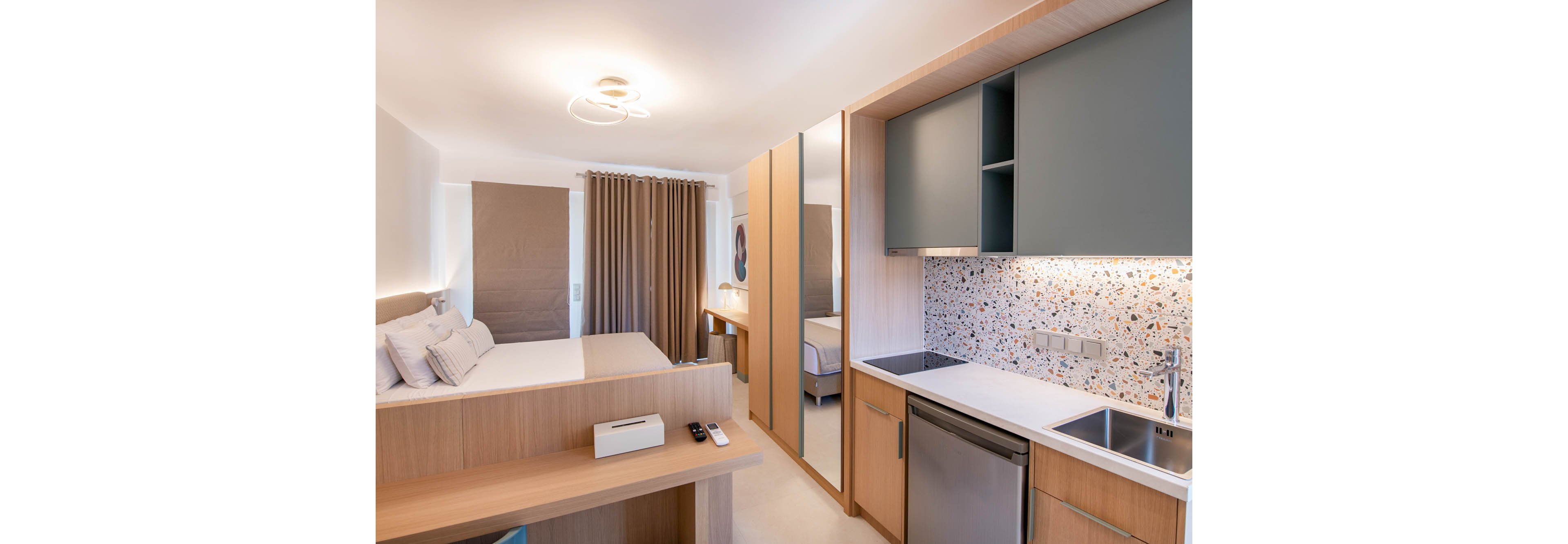 Kyparissia Diamond Suites