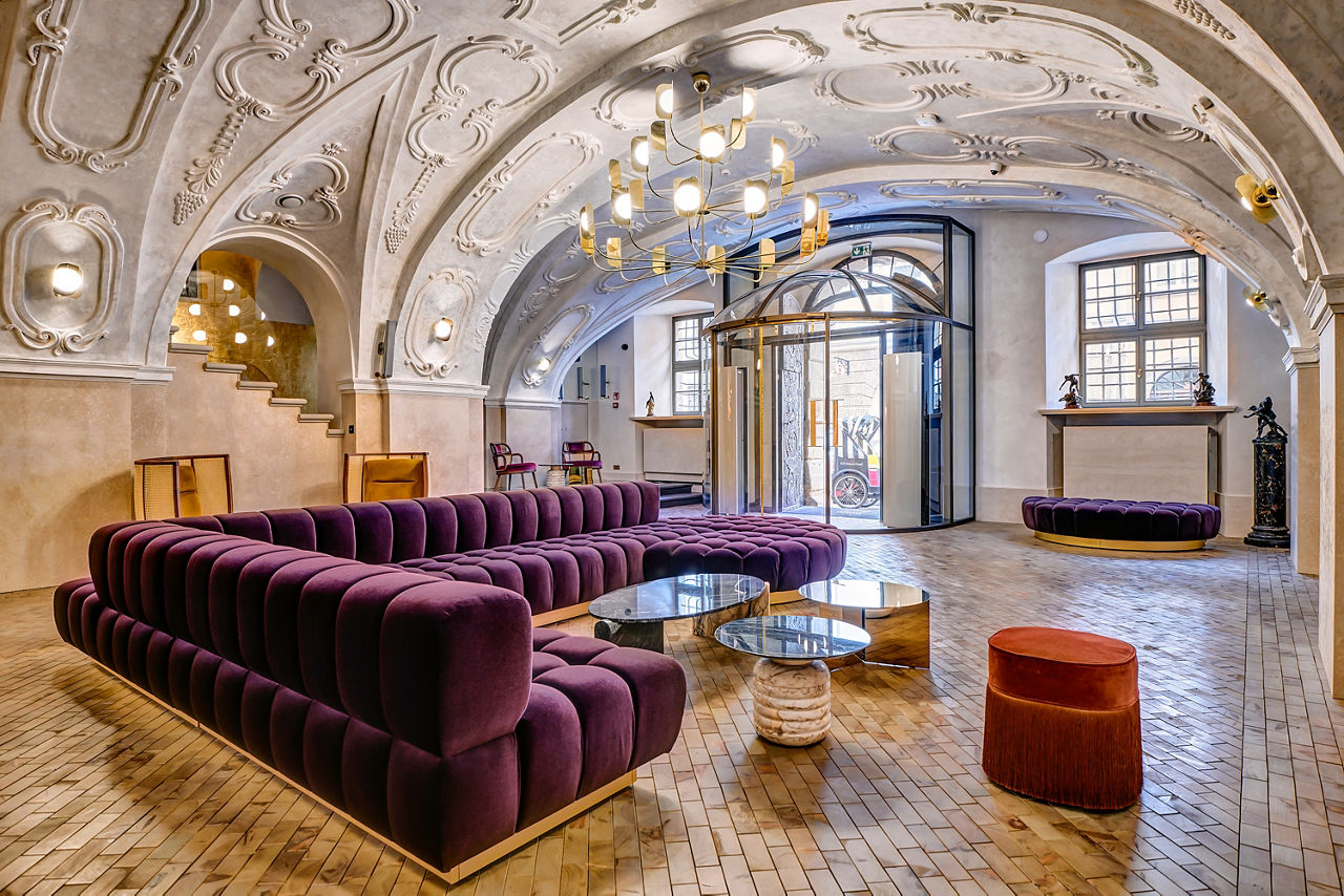 H15 Luxury Palace Hotel