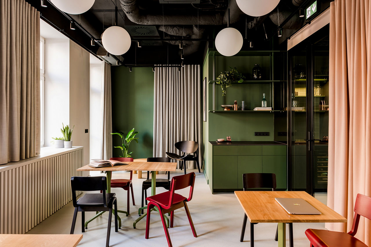 Plantonia Aparthotel