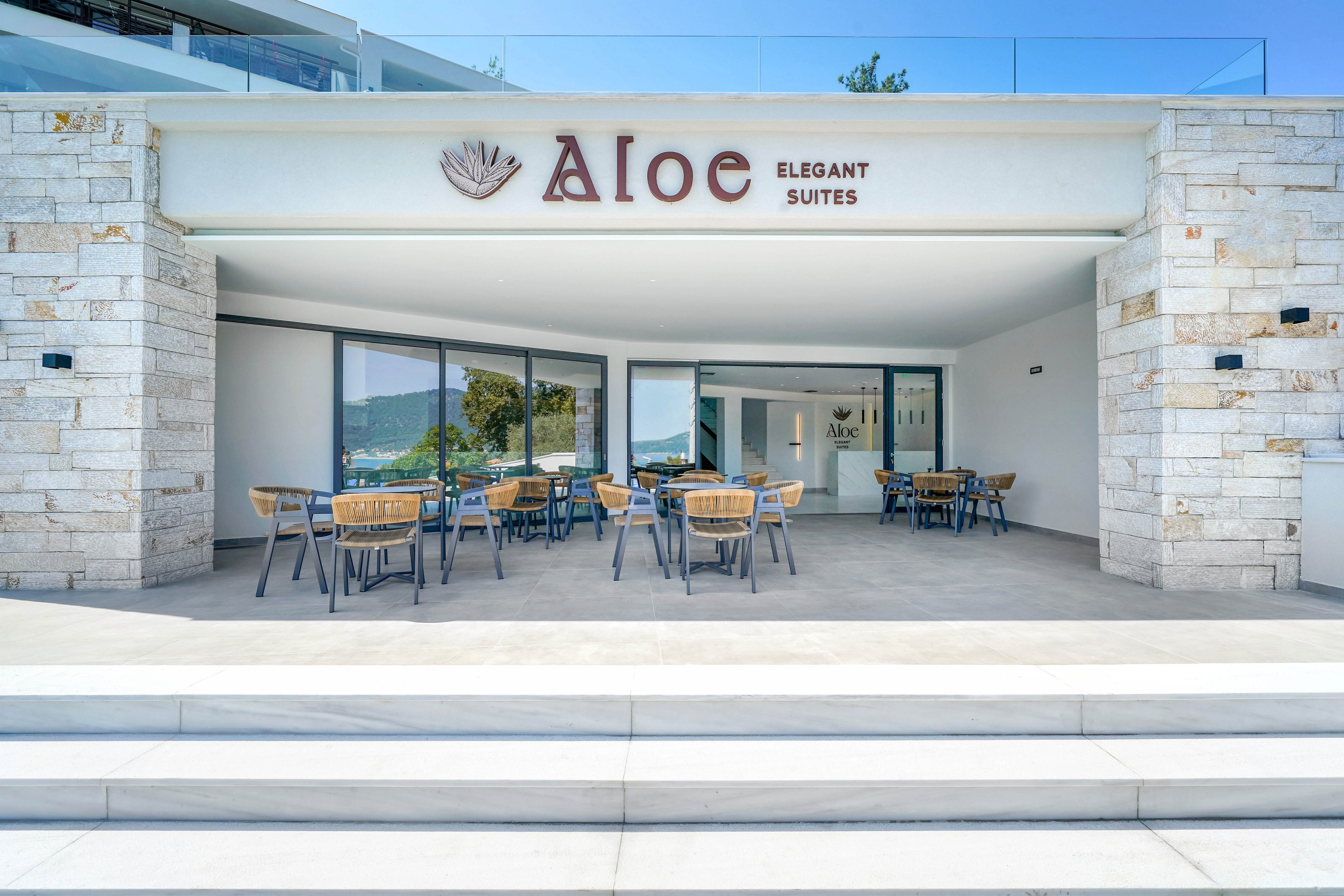 Aloe Elegant Suites