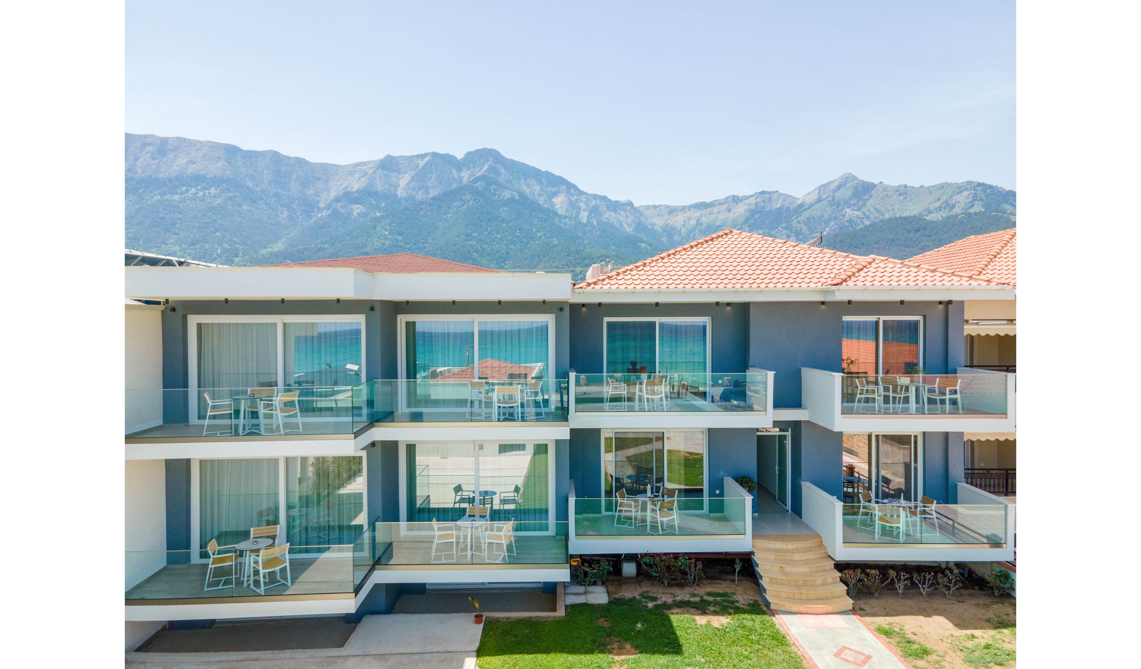 Sunrise Seaside Suites