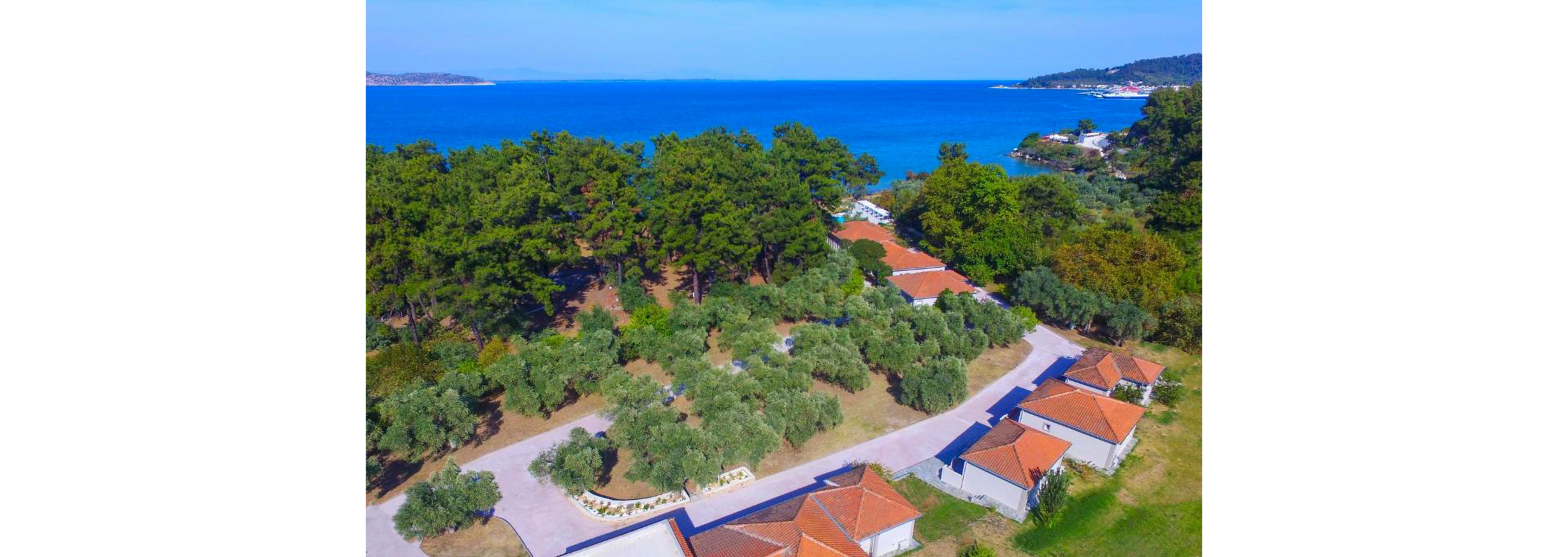 Aroma Beach & Bungalows