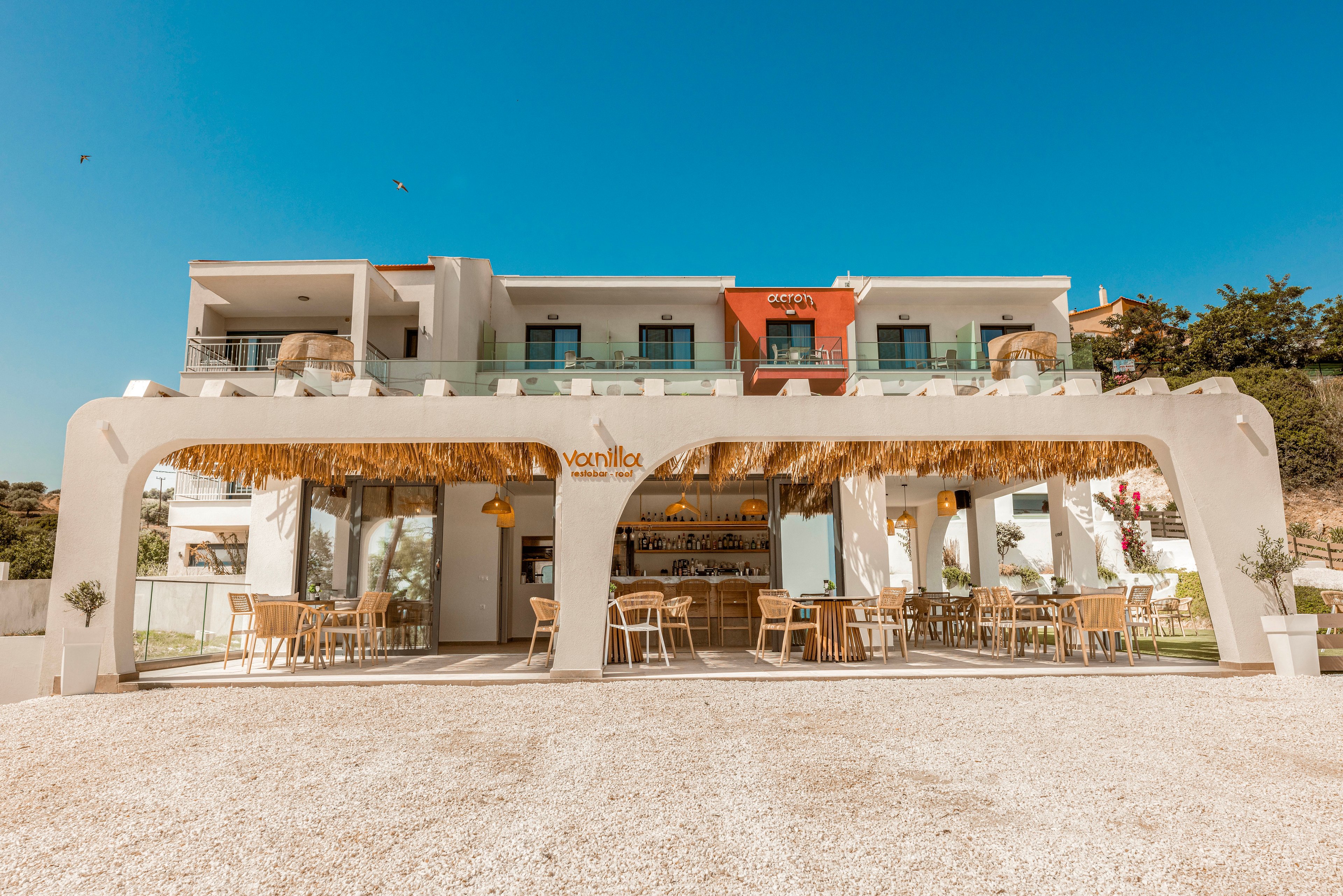 Acron Seaside Suites