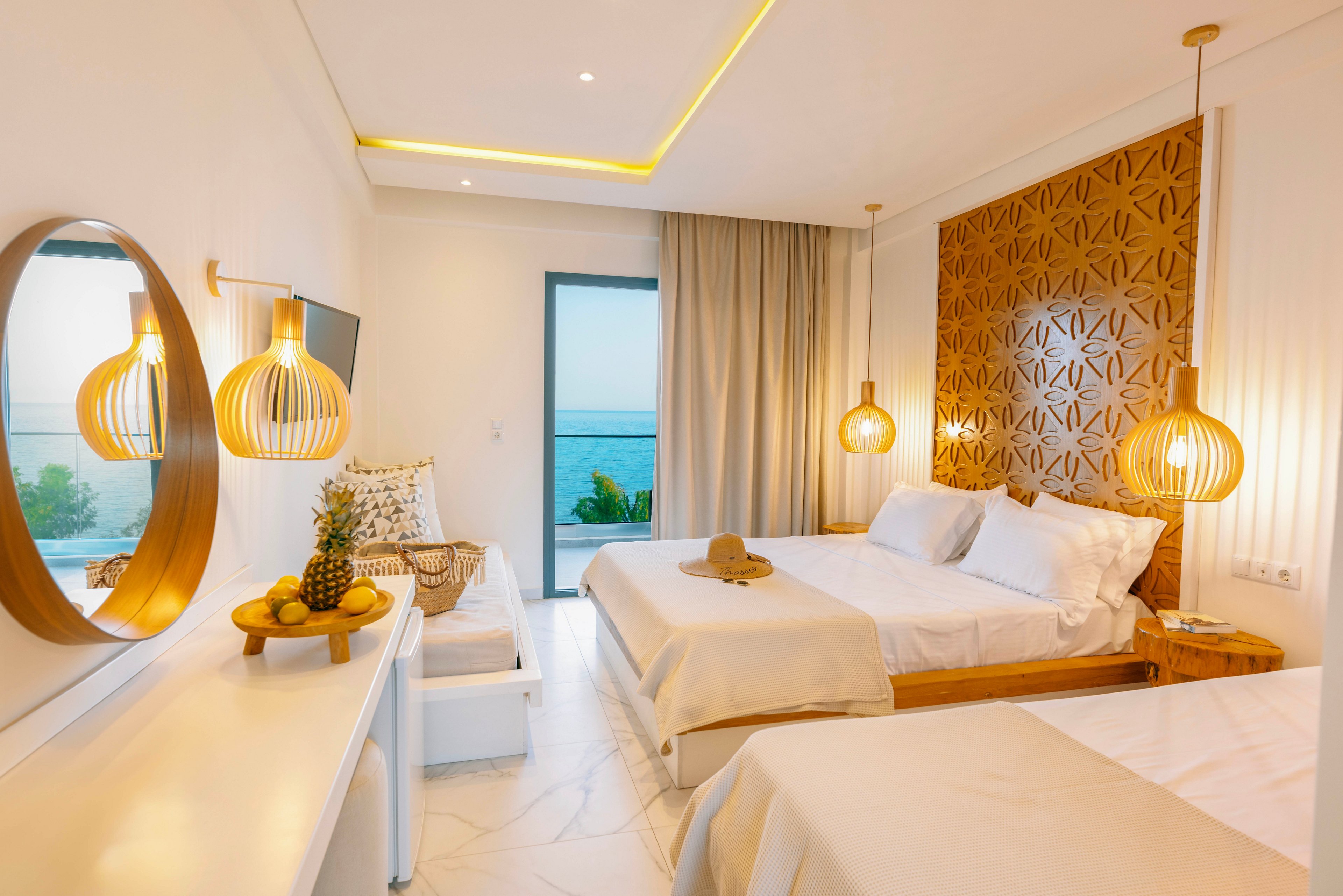 Acron Seaside Suites