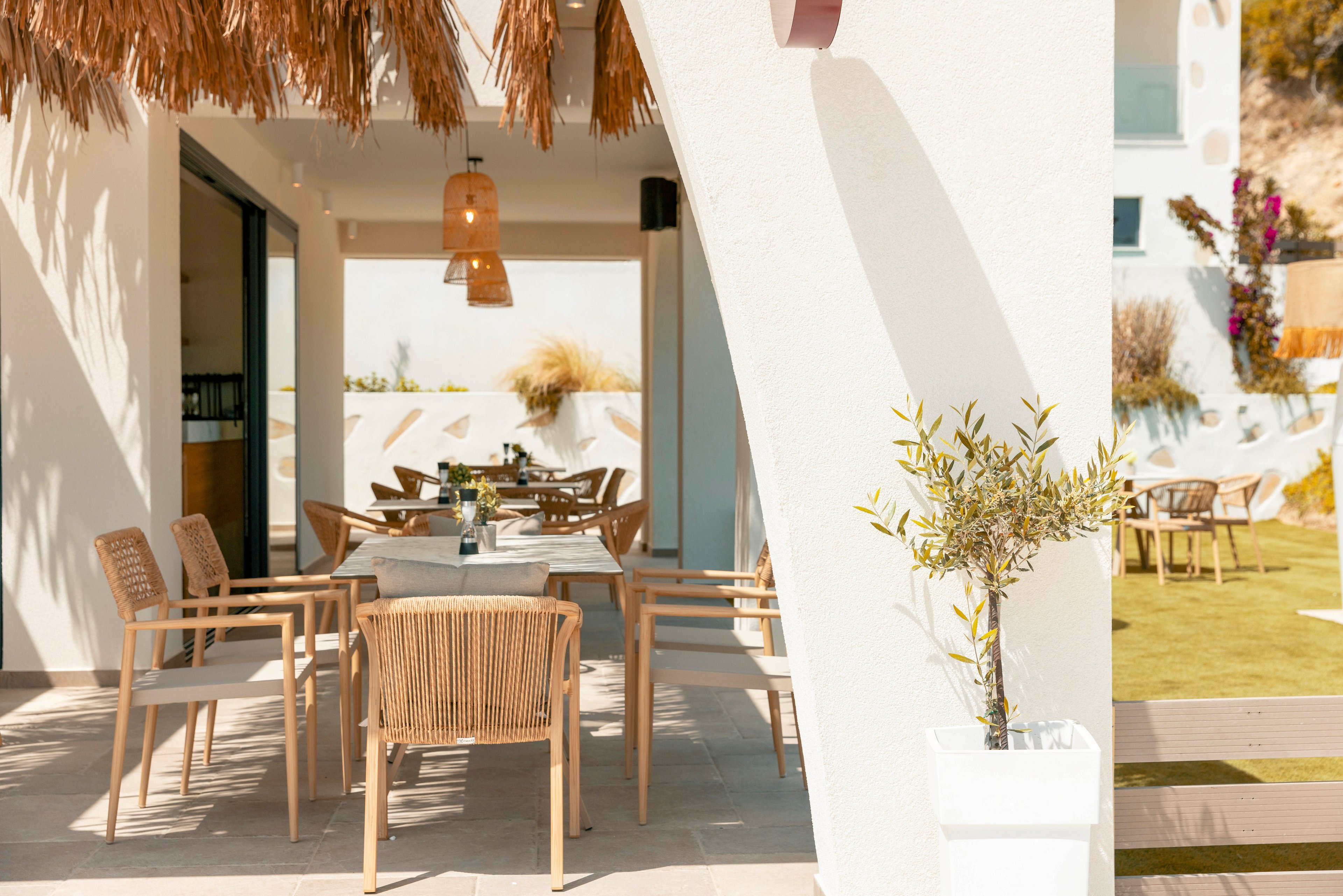 Acron Seaside Suites