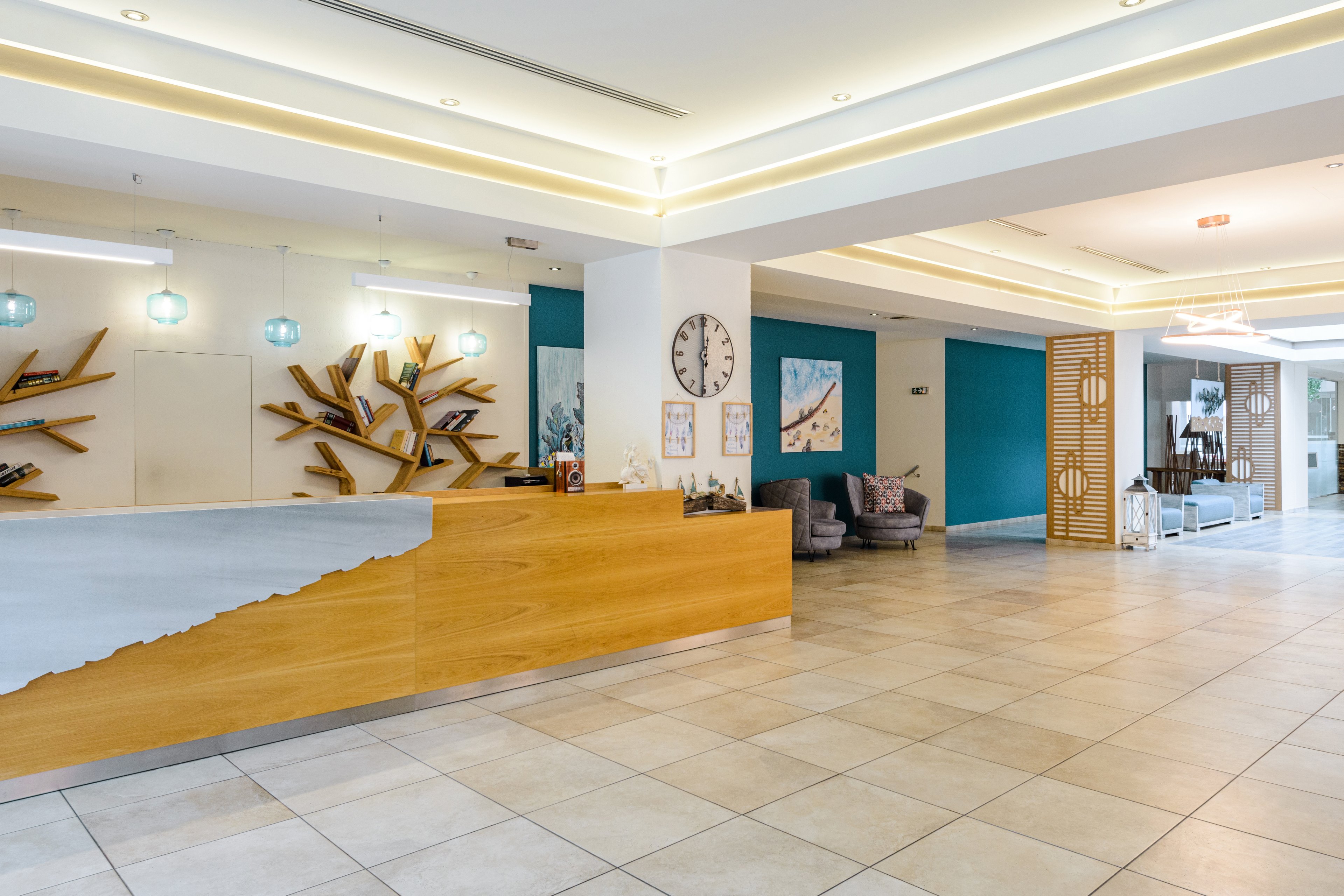 Alea Hotel & Suites