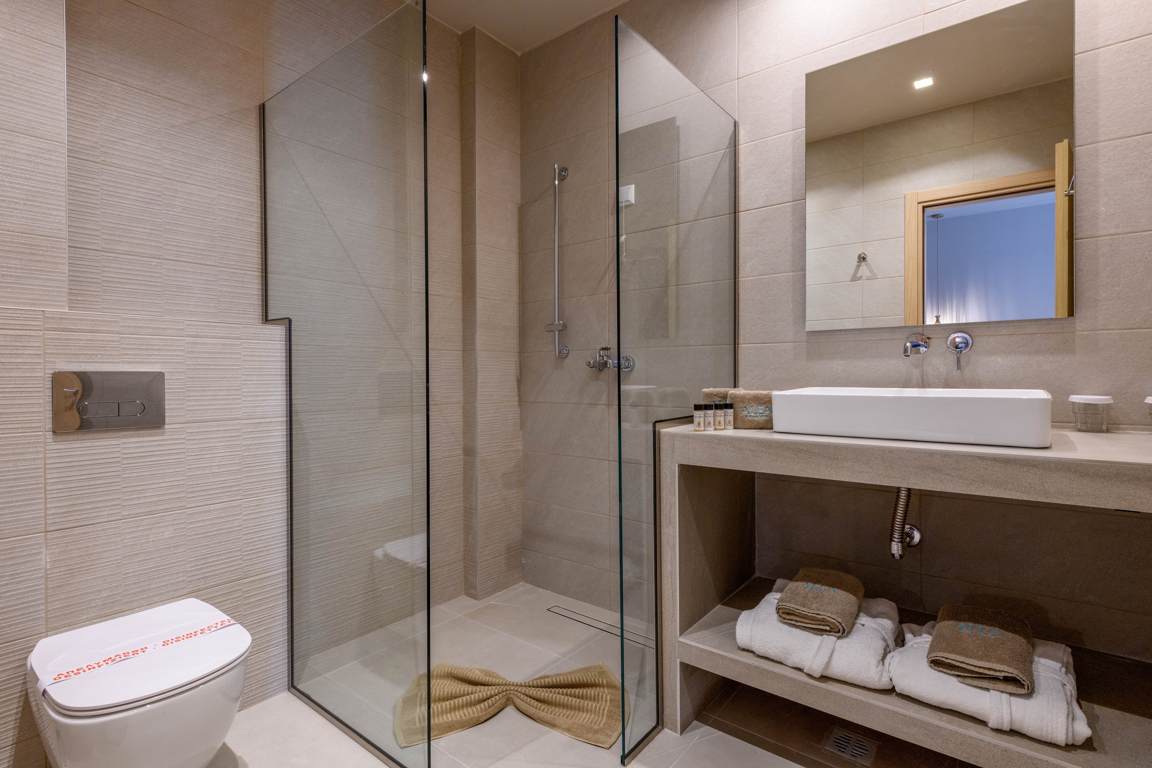 Alea Hotel & Suites