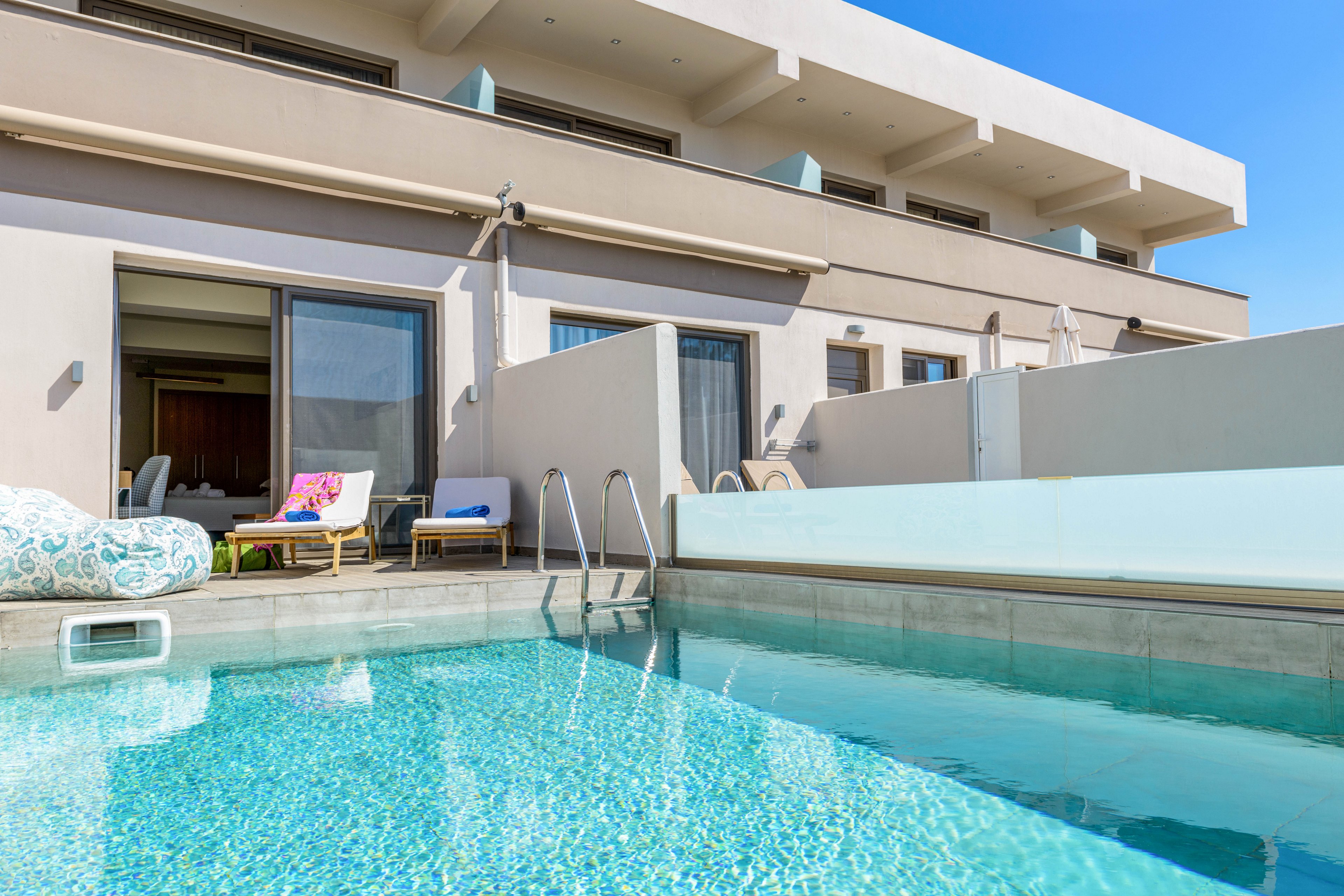 Alea Hotel & Suites