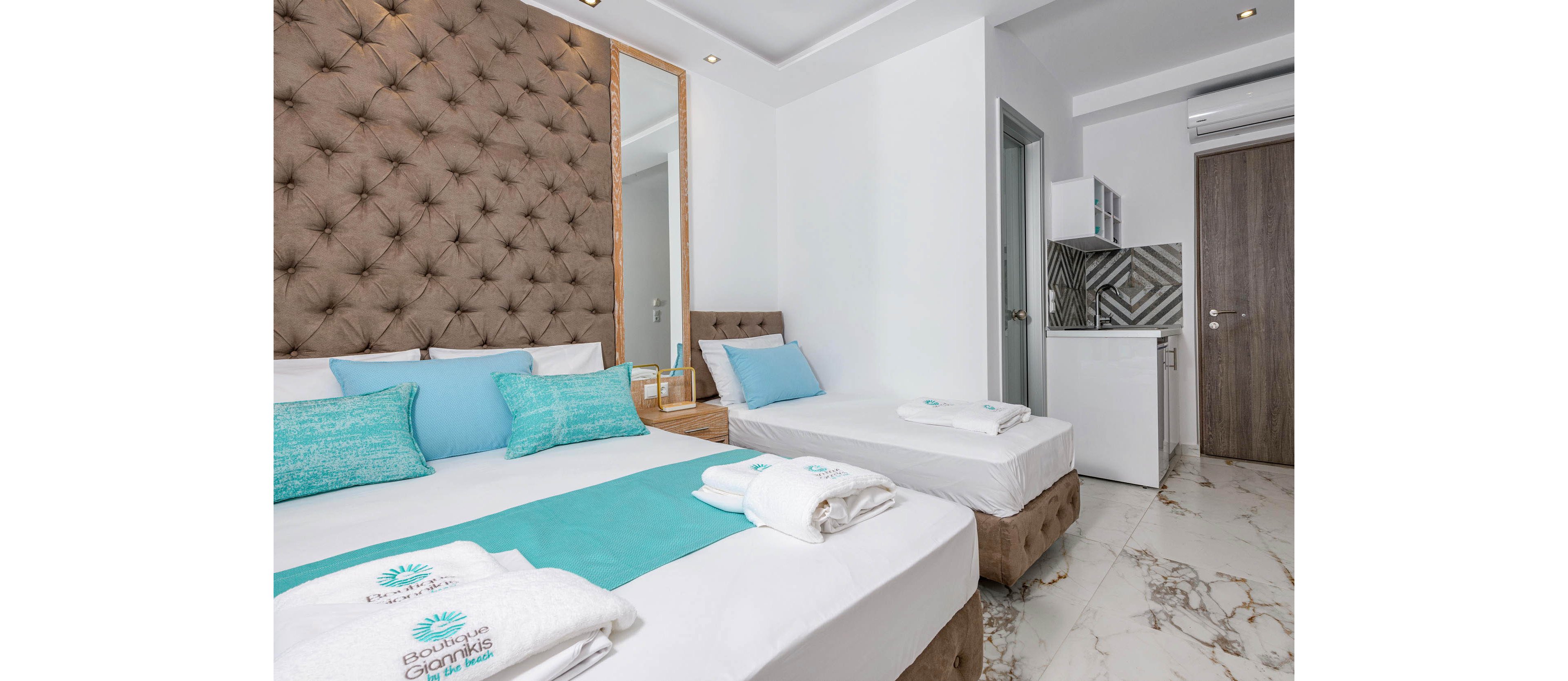 Giannikis By The Beach