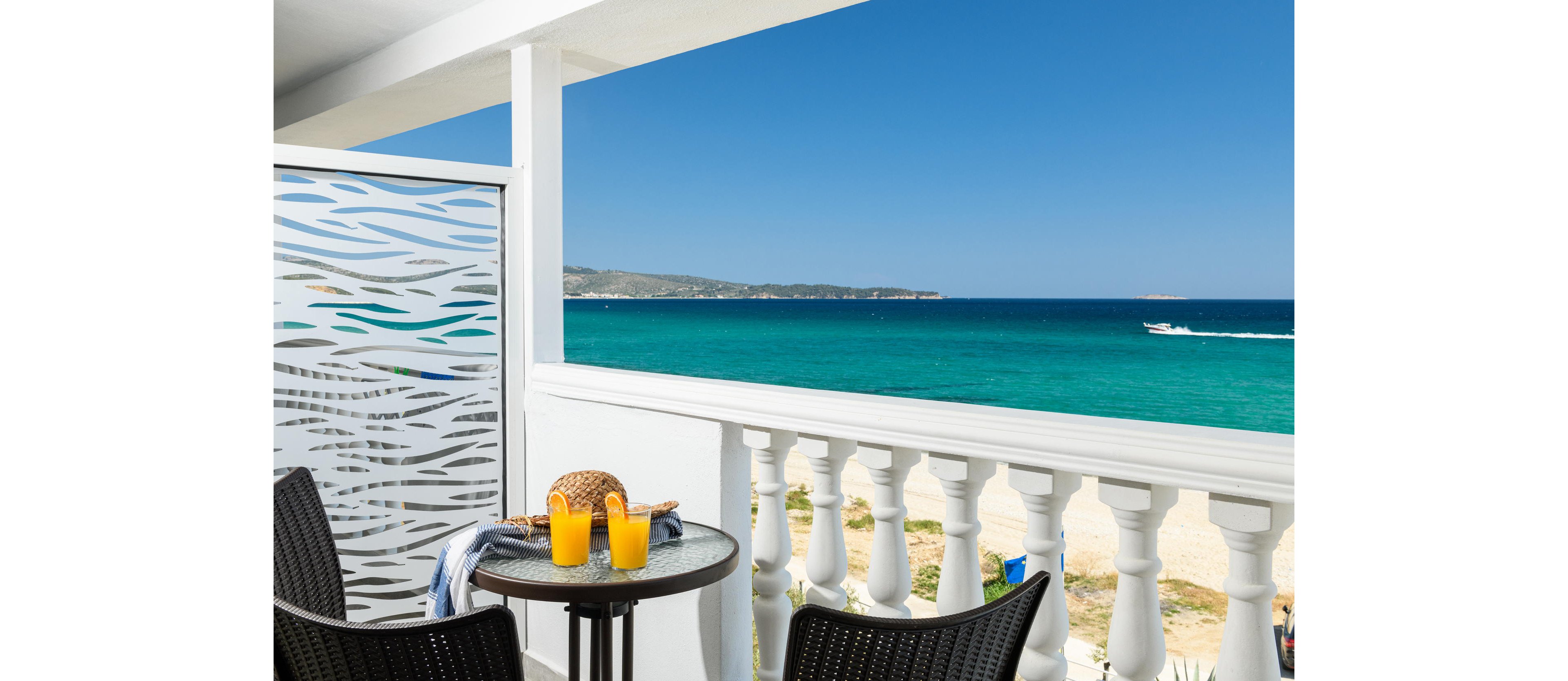 Giannikis By The Beach