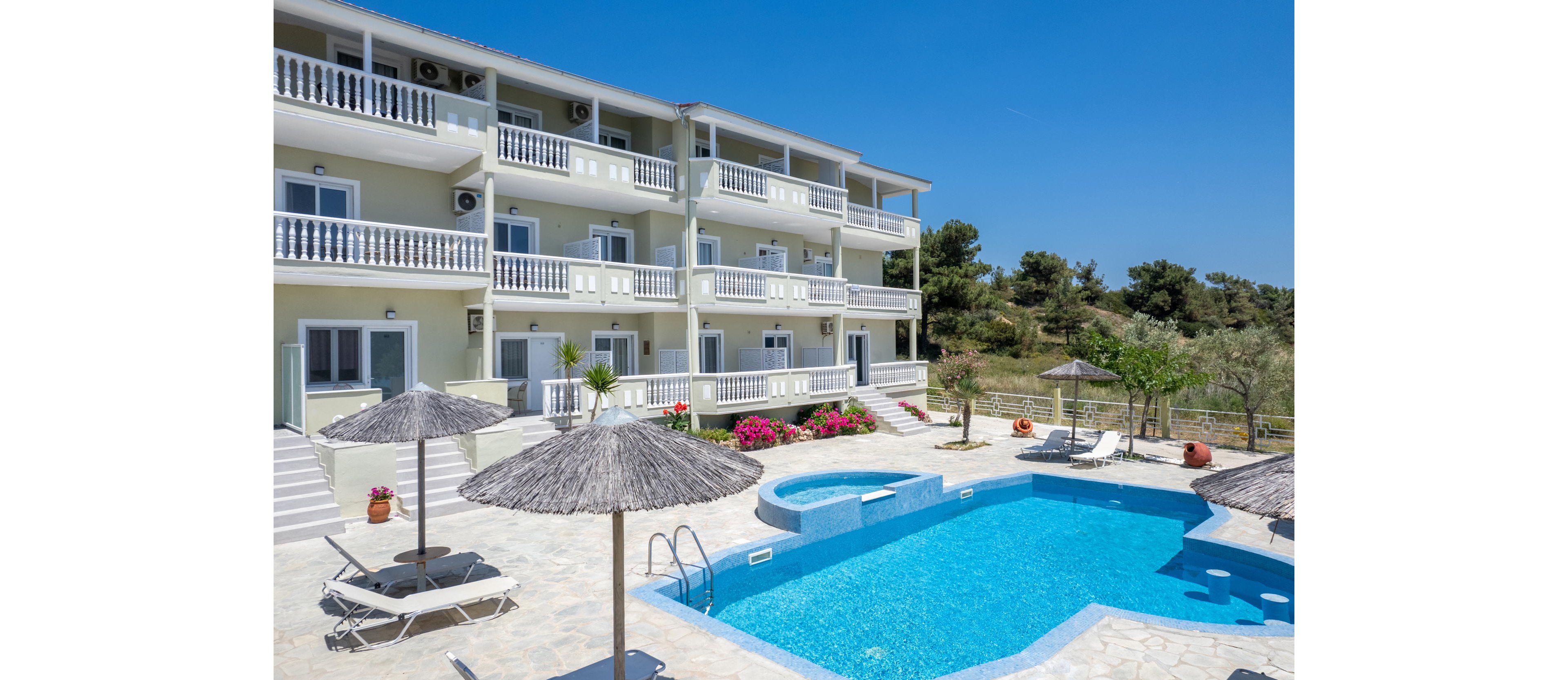 Giannikis By The Beach