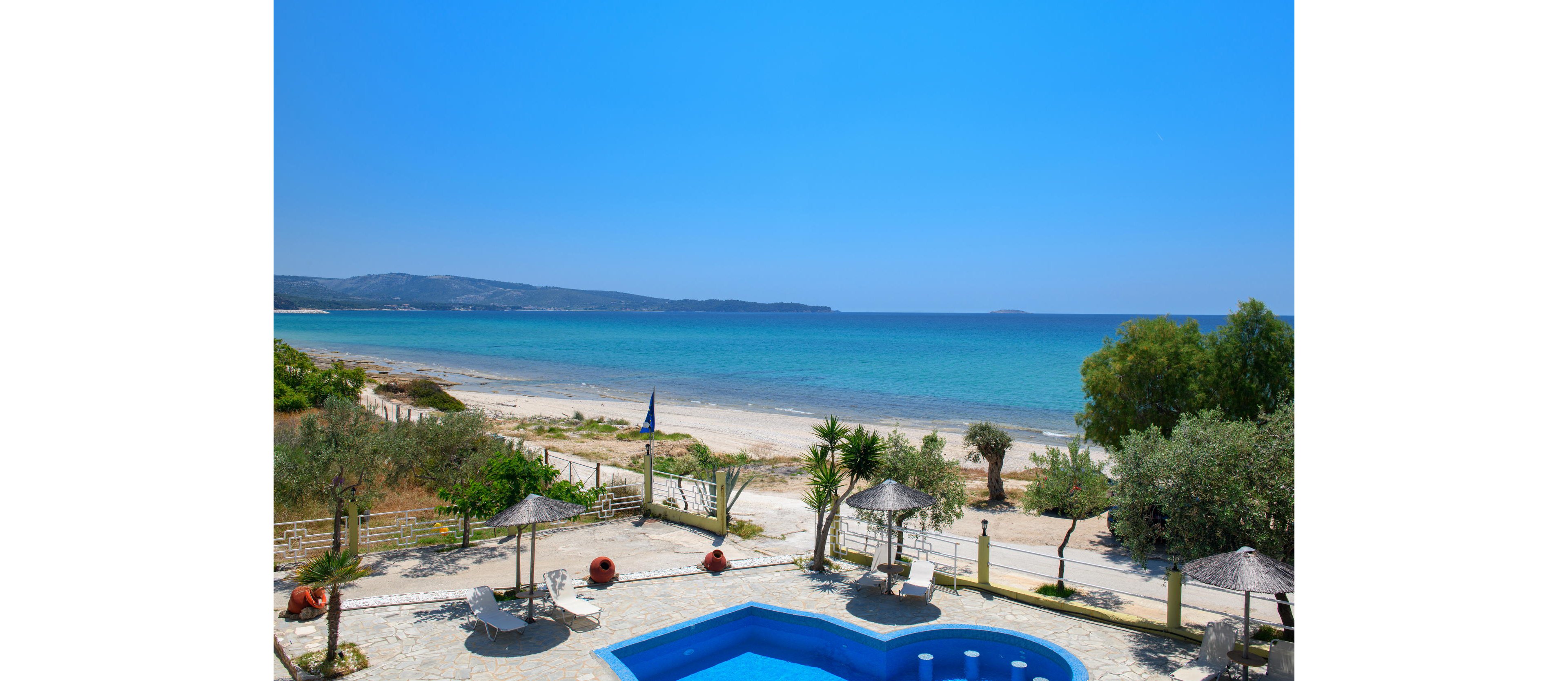 Giannikis By The Beach