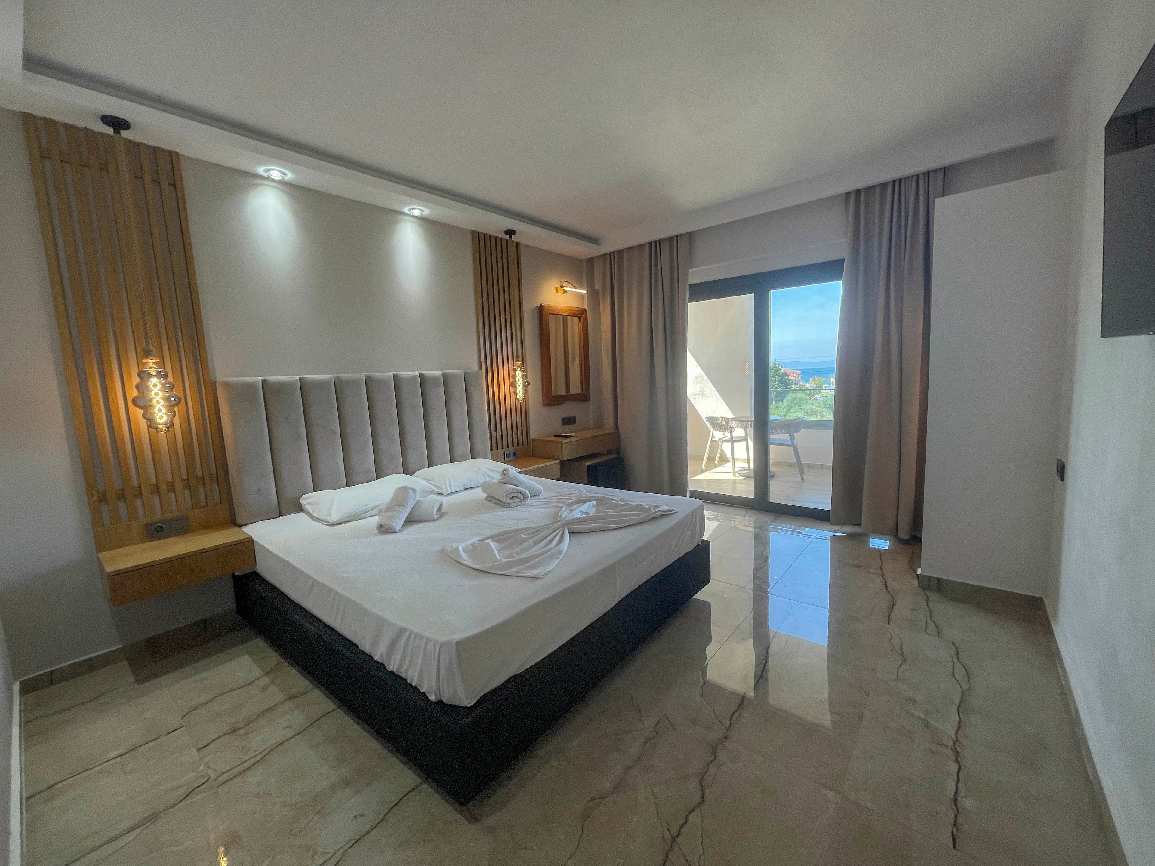 Amazing Rachoni Hotel