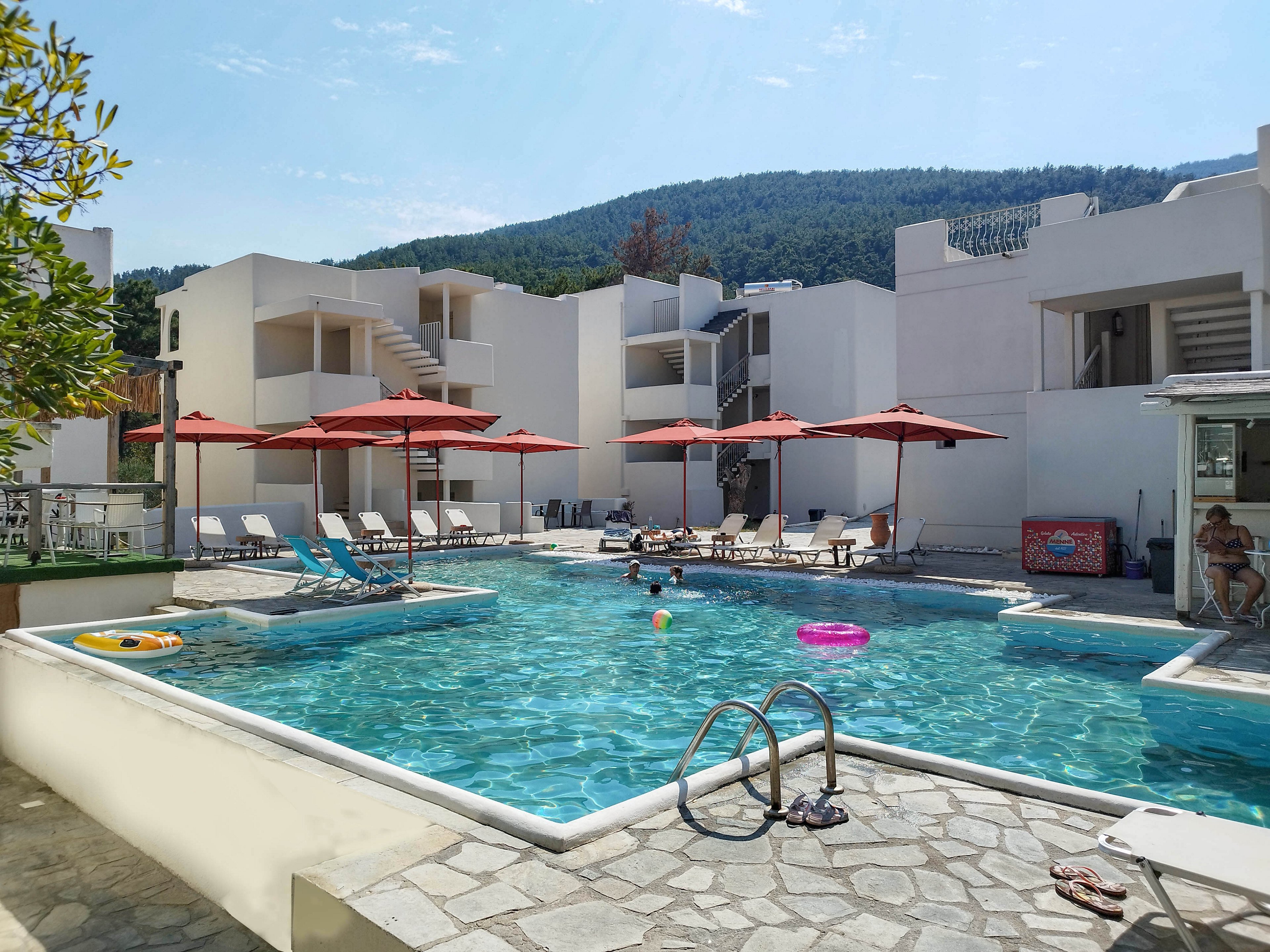 Esperides Hotel & Suites