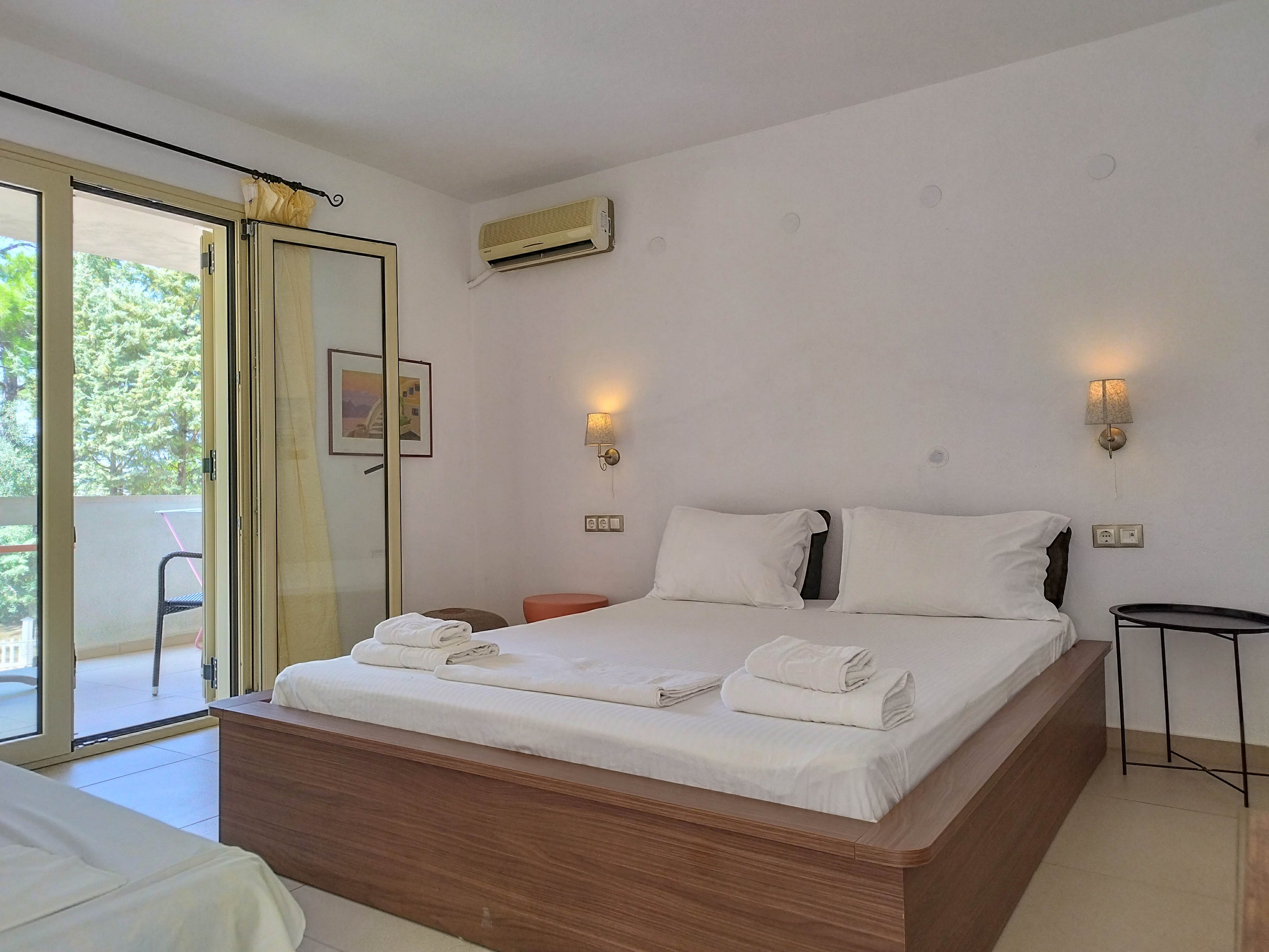 Esperides Hotel & Suites