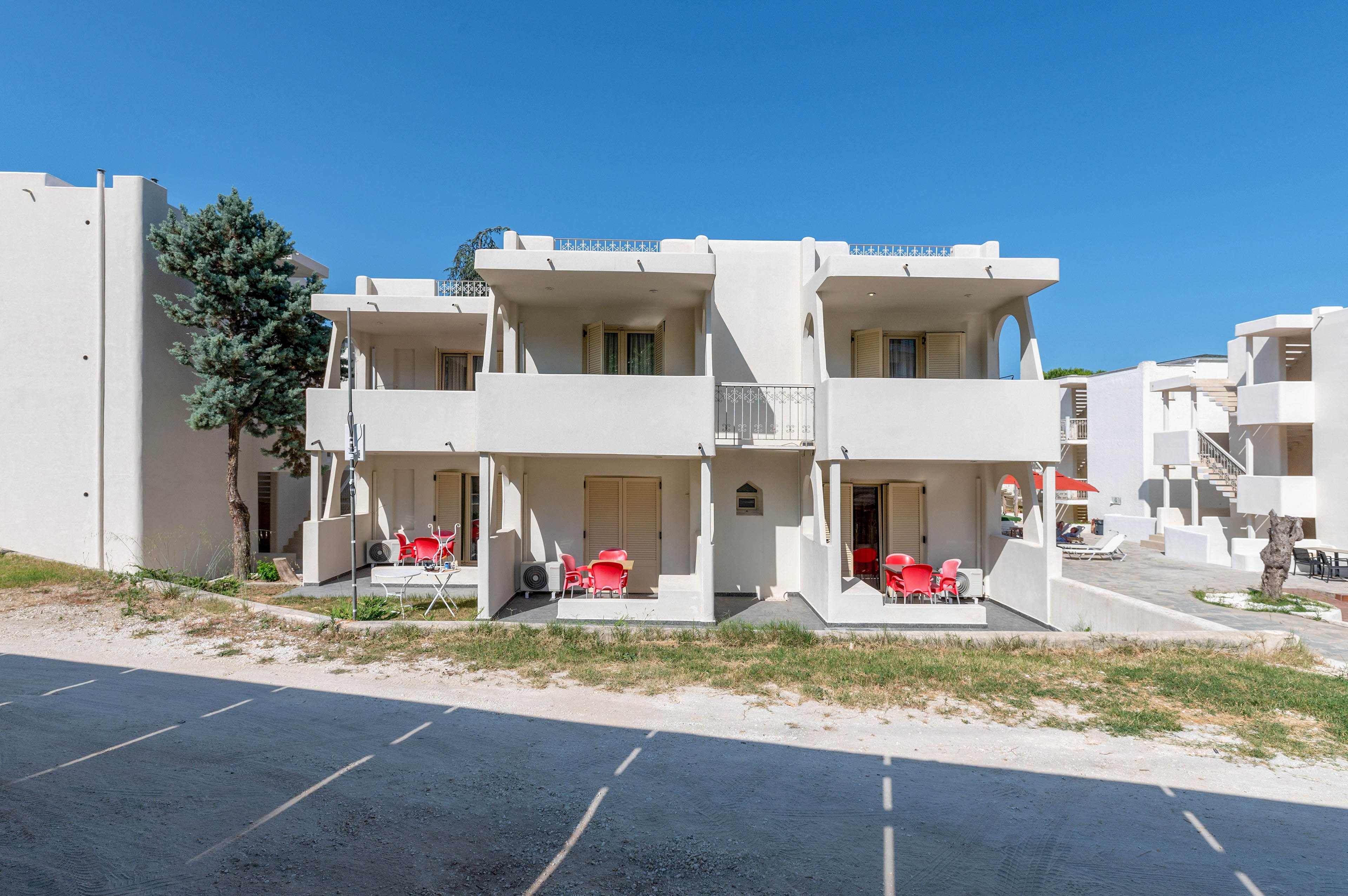 Esperides Hotel & Suites