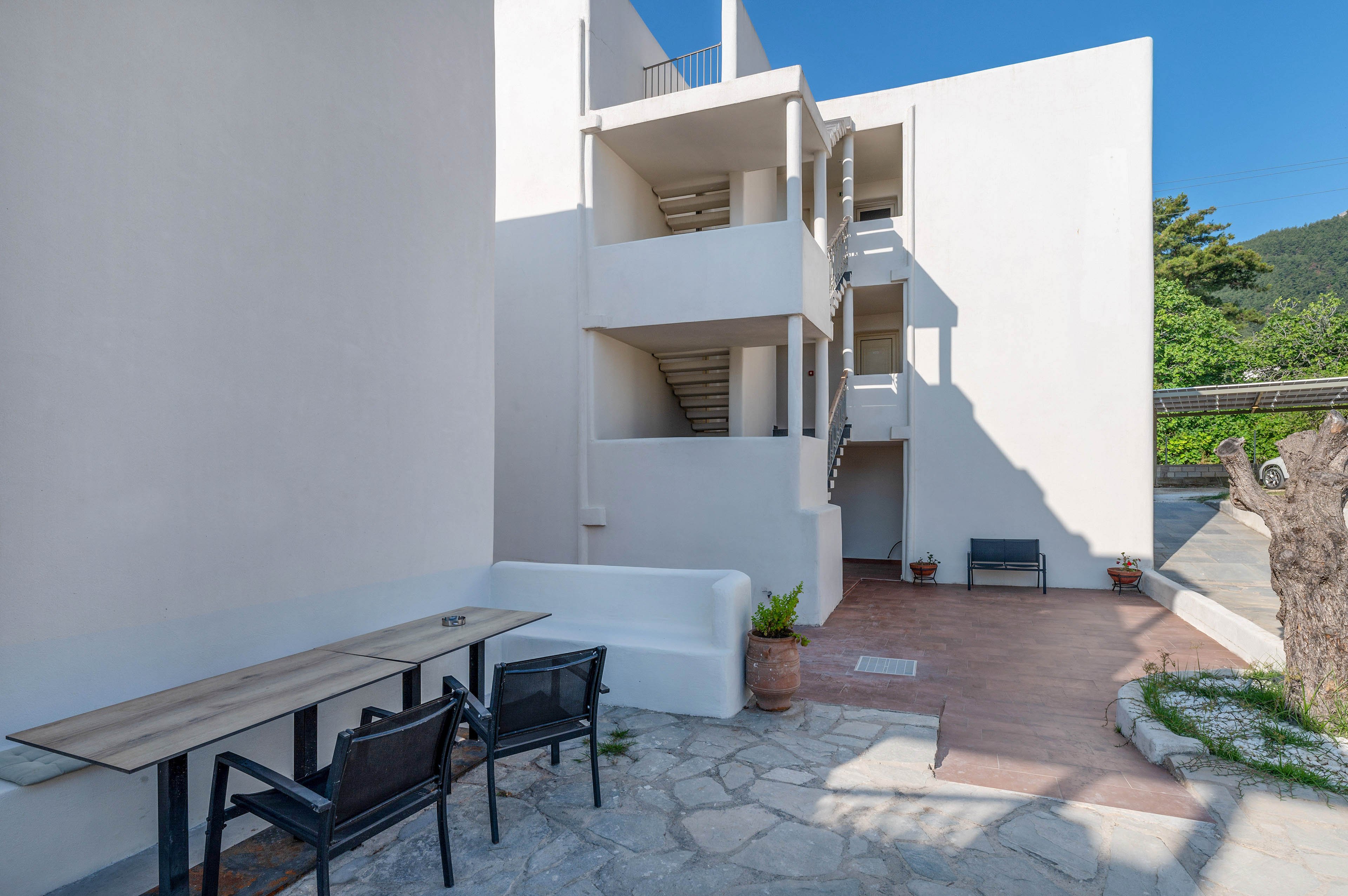 Esperides Hotel & Suites