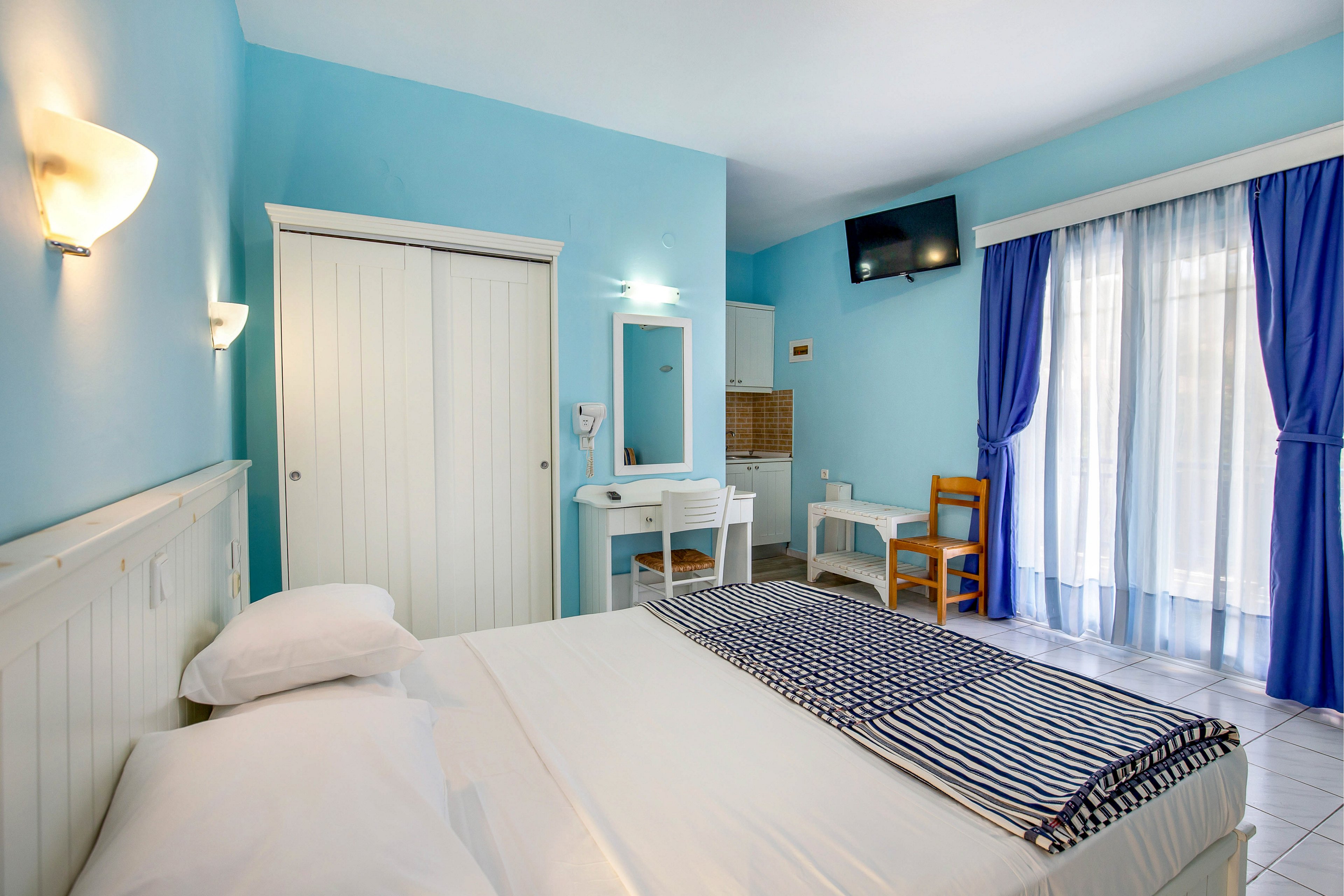 Rodon Hotel & Apartments