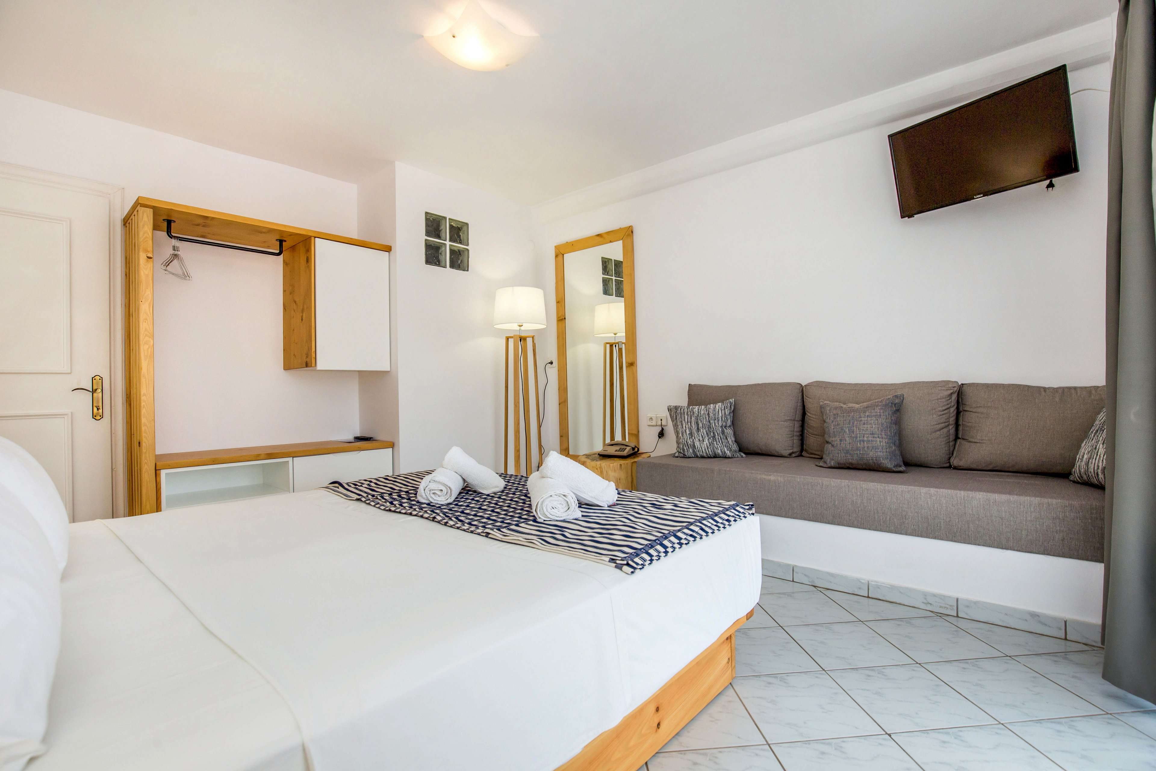 Rodon Hotel & Apartments