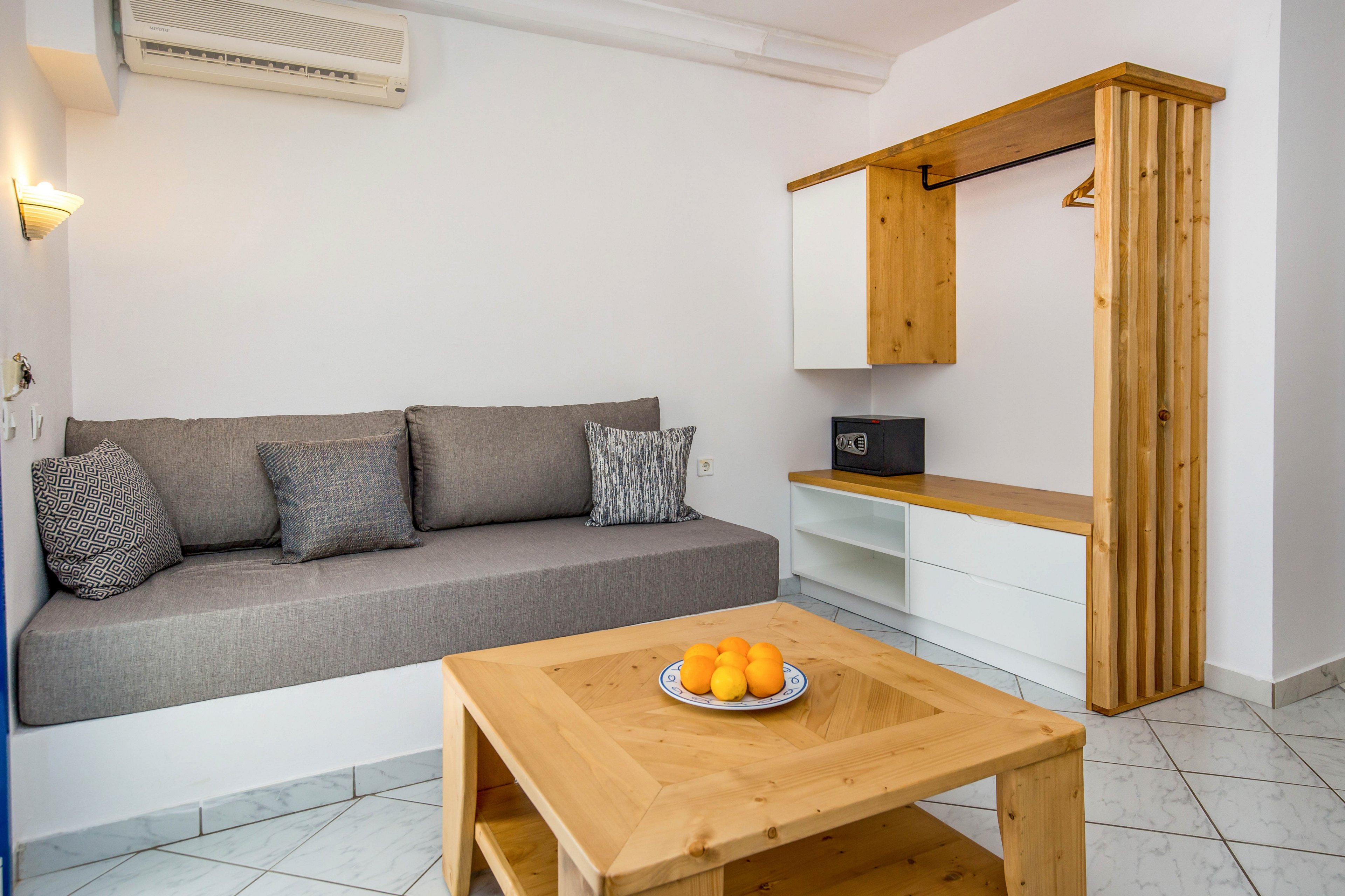 Rodon Hotel & Apartments