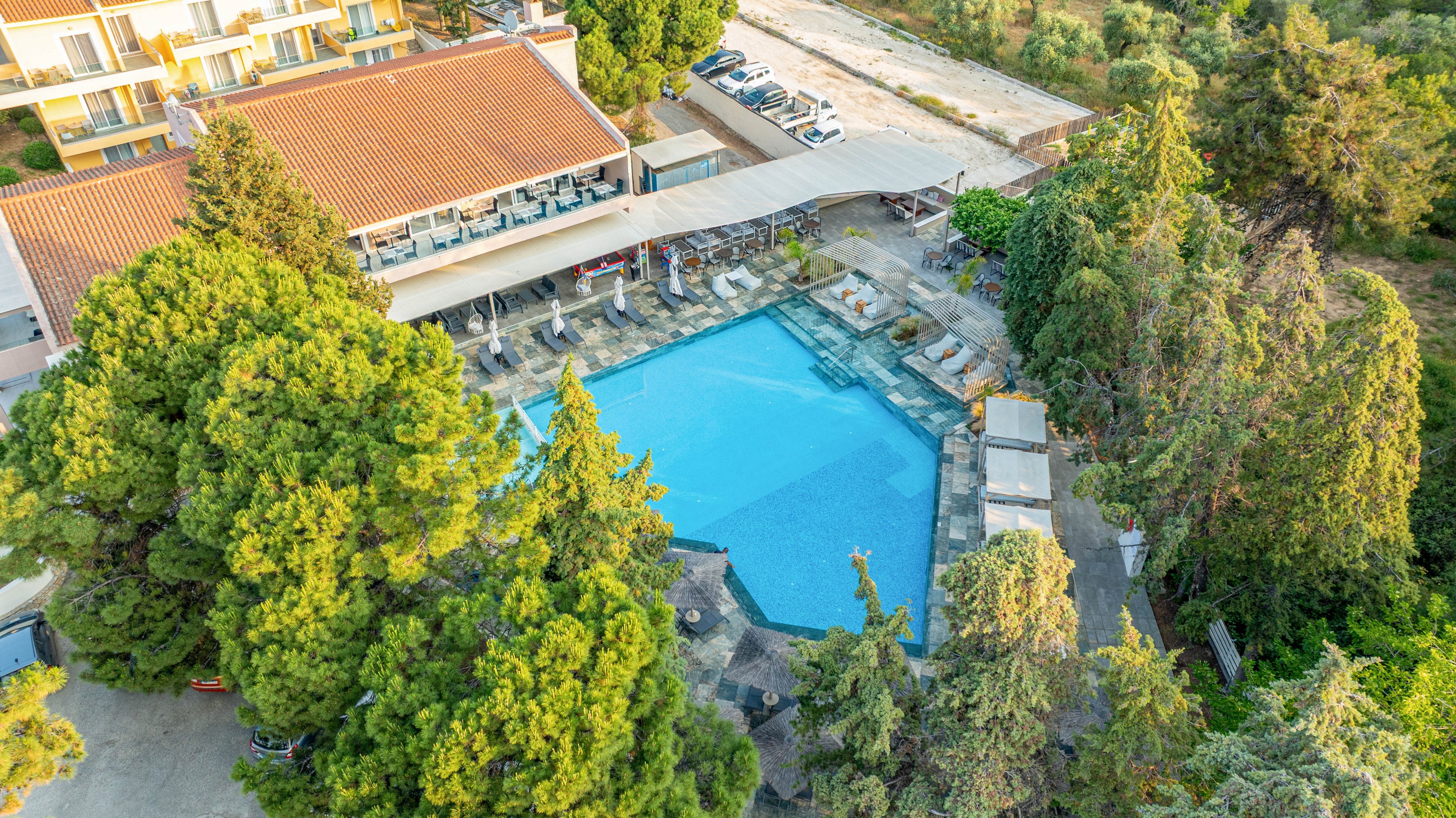 Zoe Hotel & Hive Waterpark