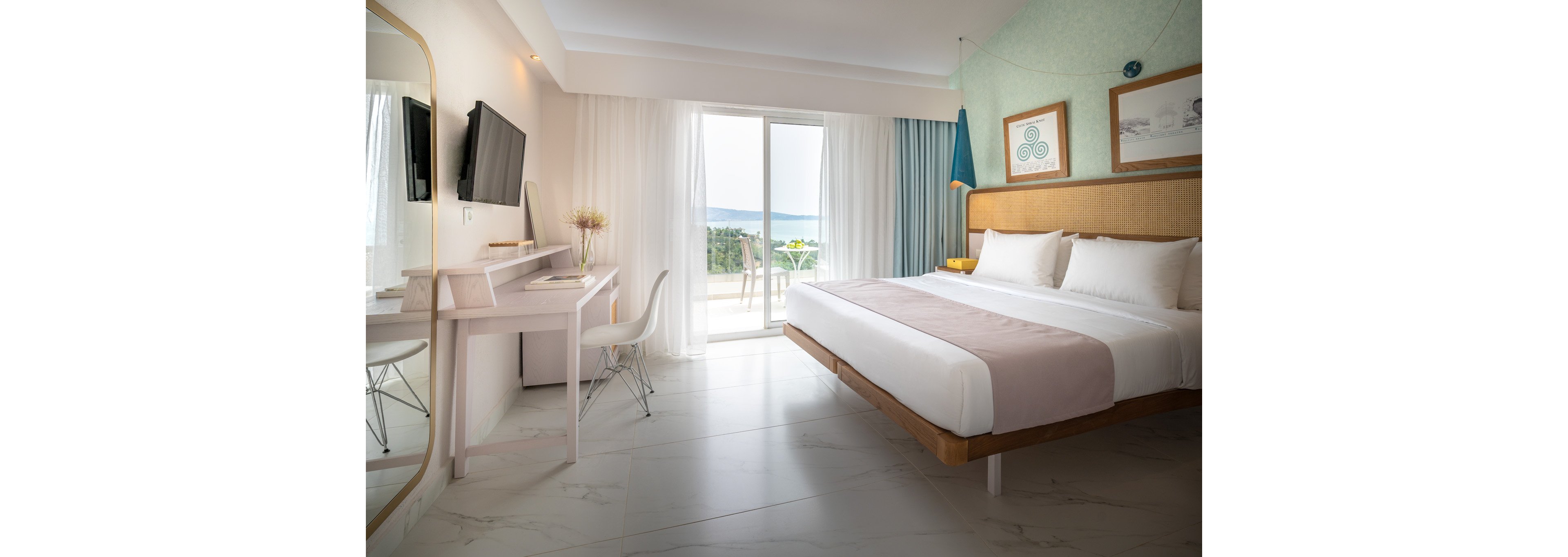 Zoe Hotel & Hive Waterpark